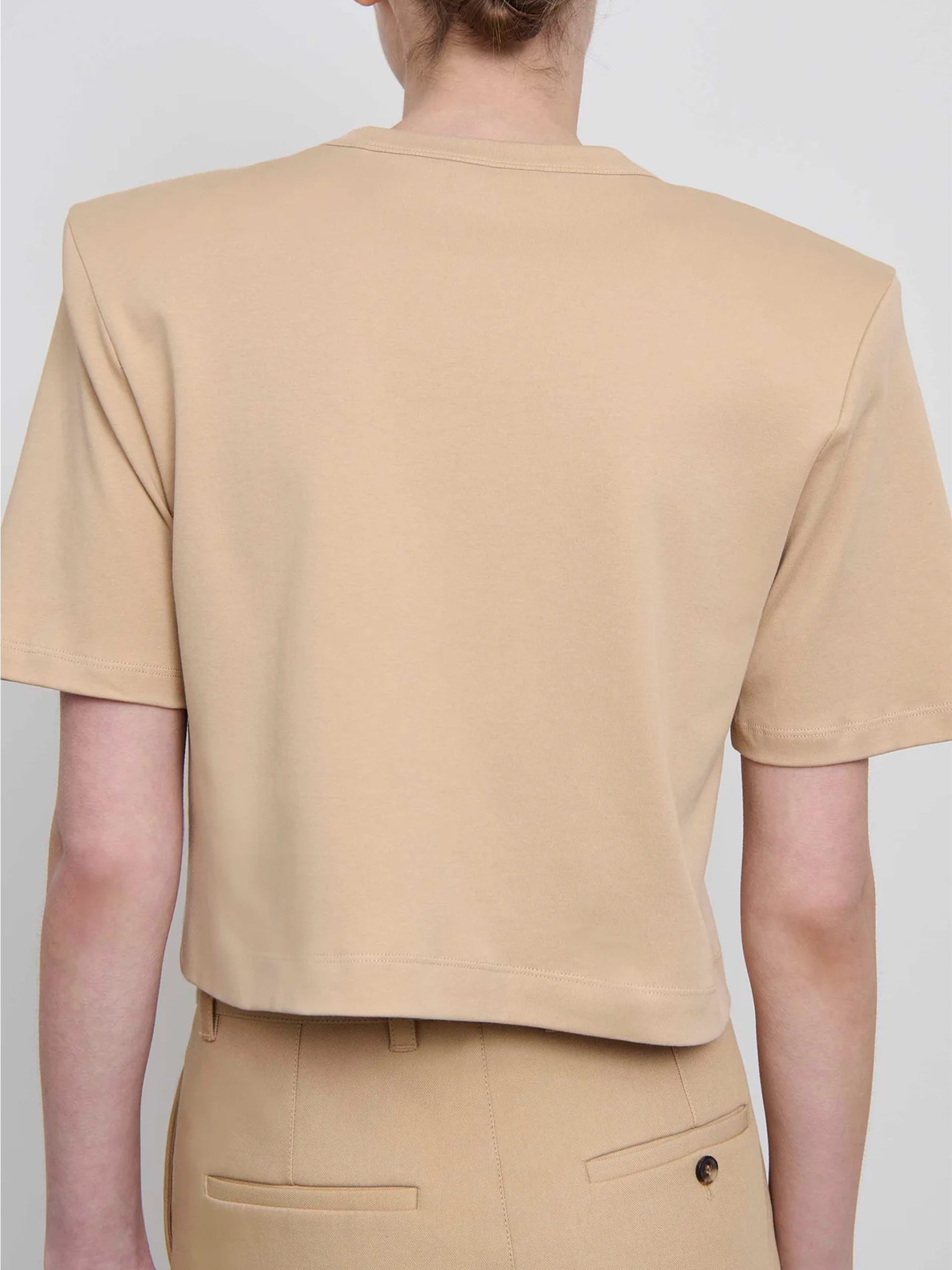 WARDROBE.NYC - Cropped T-Shirt mit Schulterpolstern Khaki