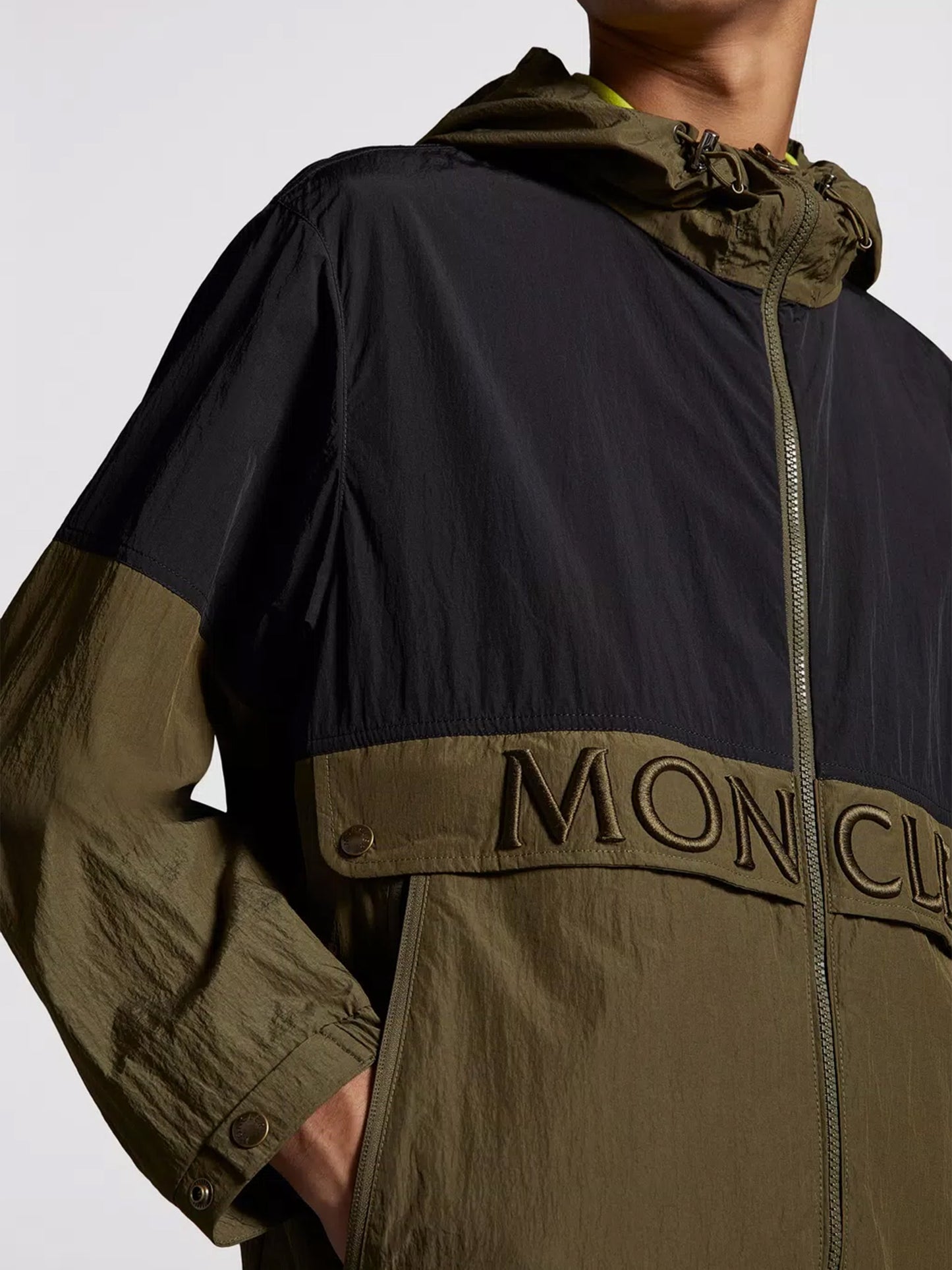 MONCLER - Joly Jacke mit Logo-Stickerei