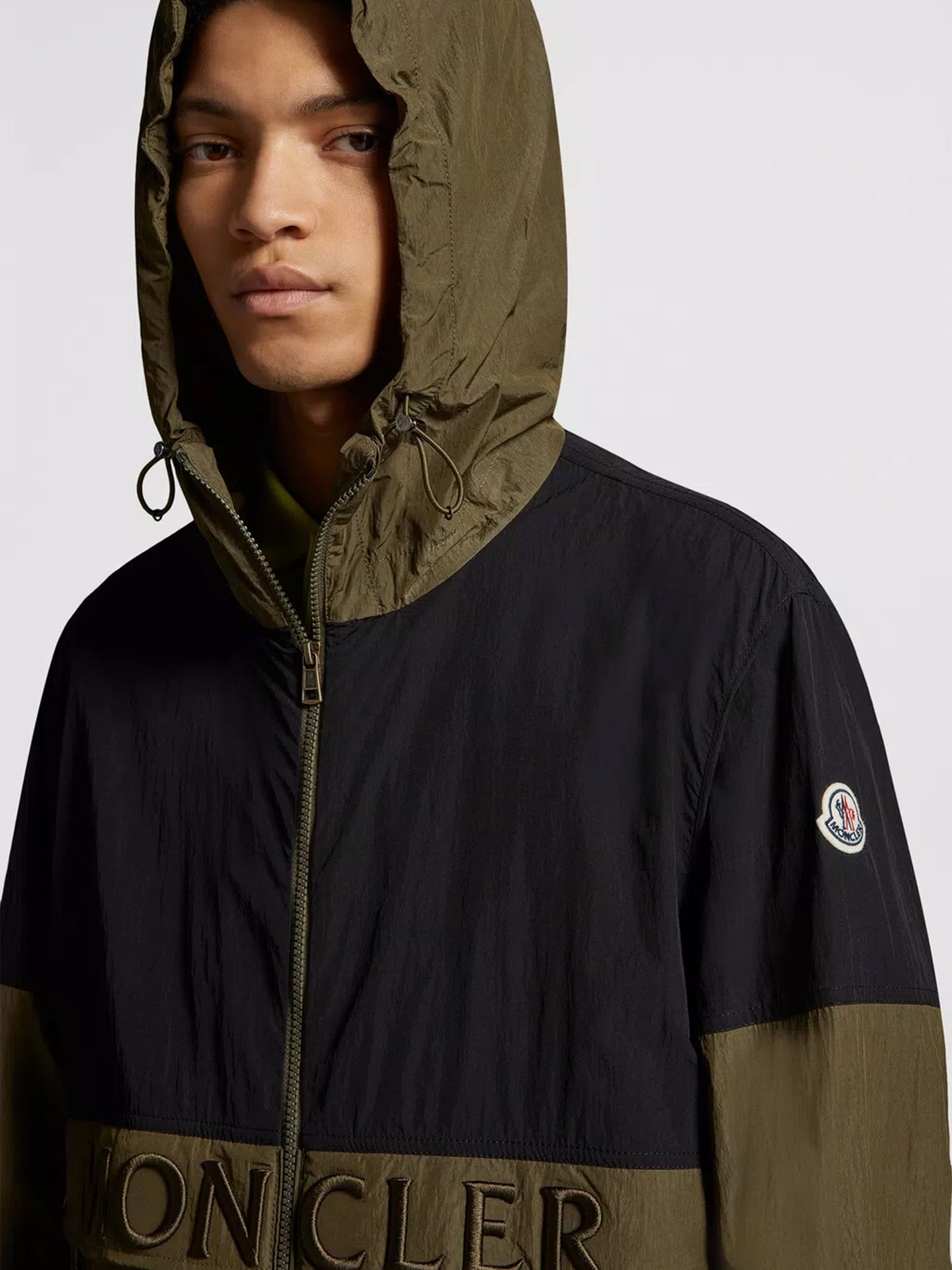 MONCLER - Joly Jacke mit Logo-Stickerei