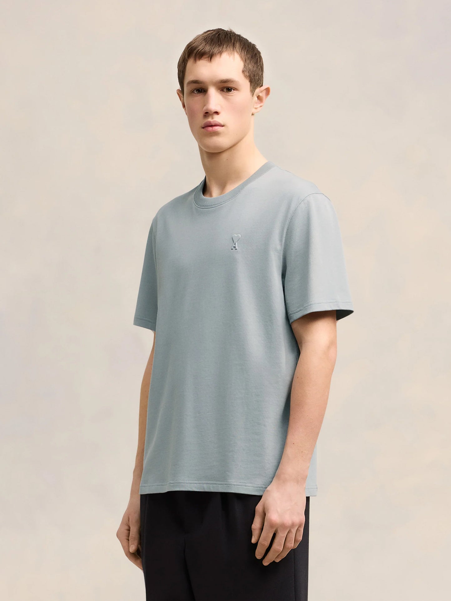 AMI PARIS - T-Shirt Ami De Coeur mit Logo-Prägung Hellblau - Light blue