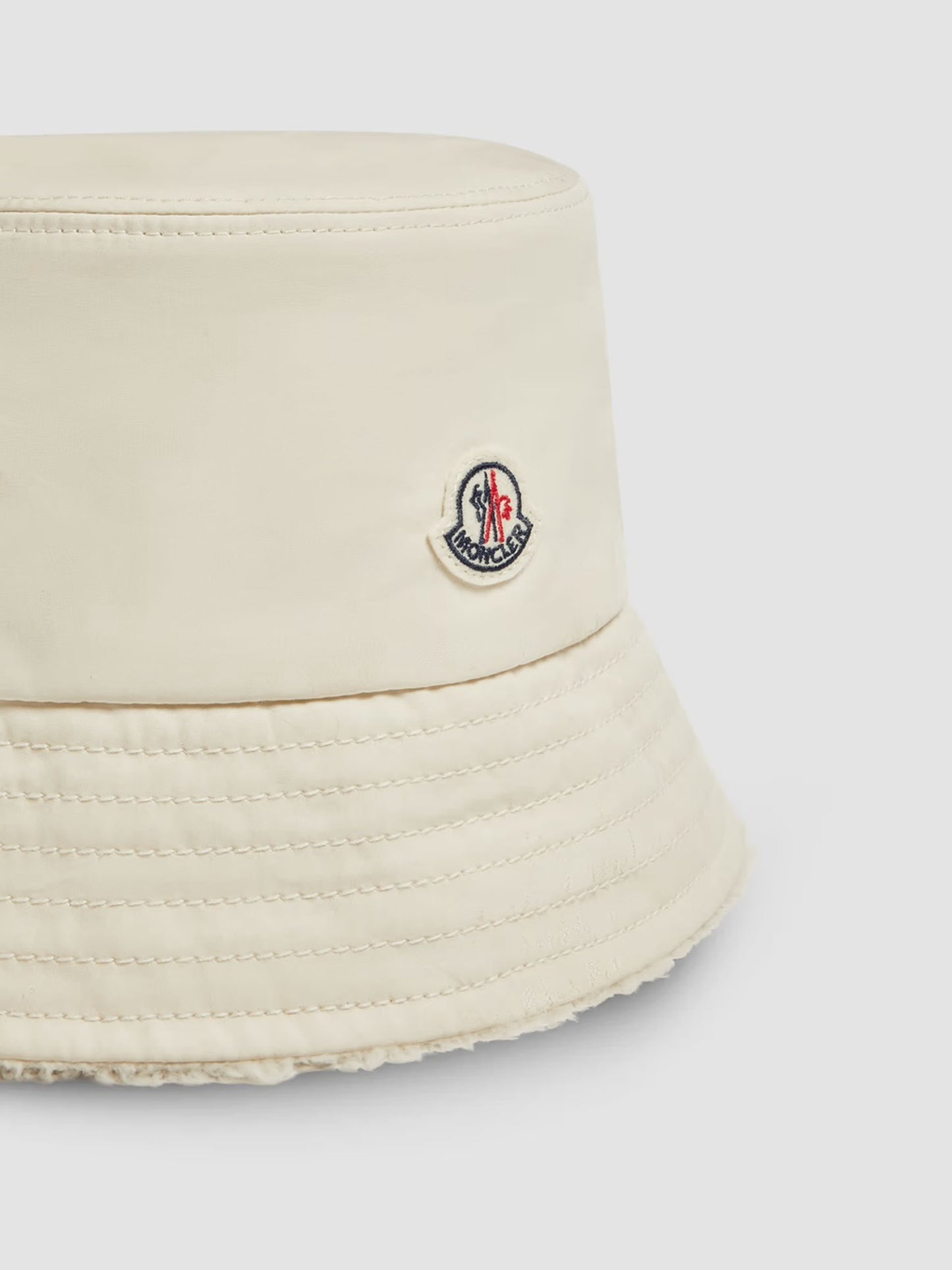 MONCLER - Wendbarer Fischerhut mit Teddy-Futter