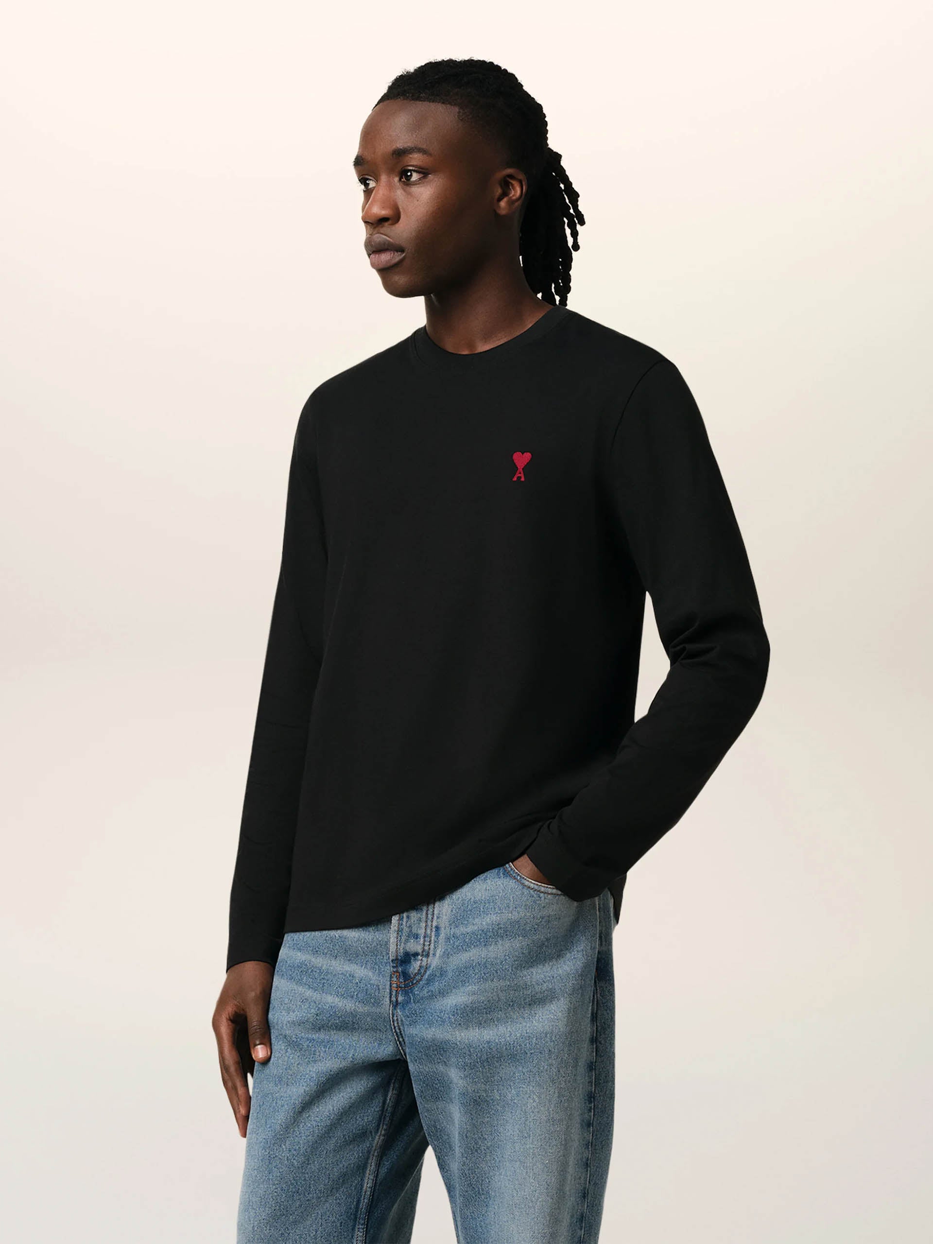 AMI PARIS - Langarm-T-Shirt Ami De Coeur mit rotem Logo in Schwarz - Black