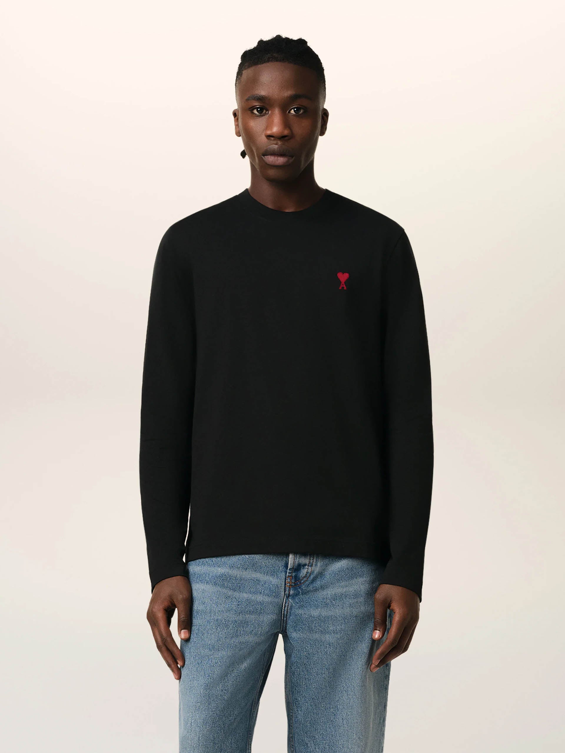 AMI PARIS - Langarm-T-Shirt Ami De Coeur mit rotem Logo in Schwarz - Black