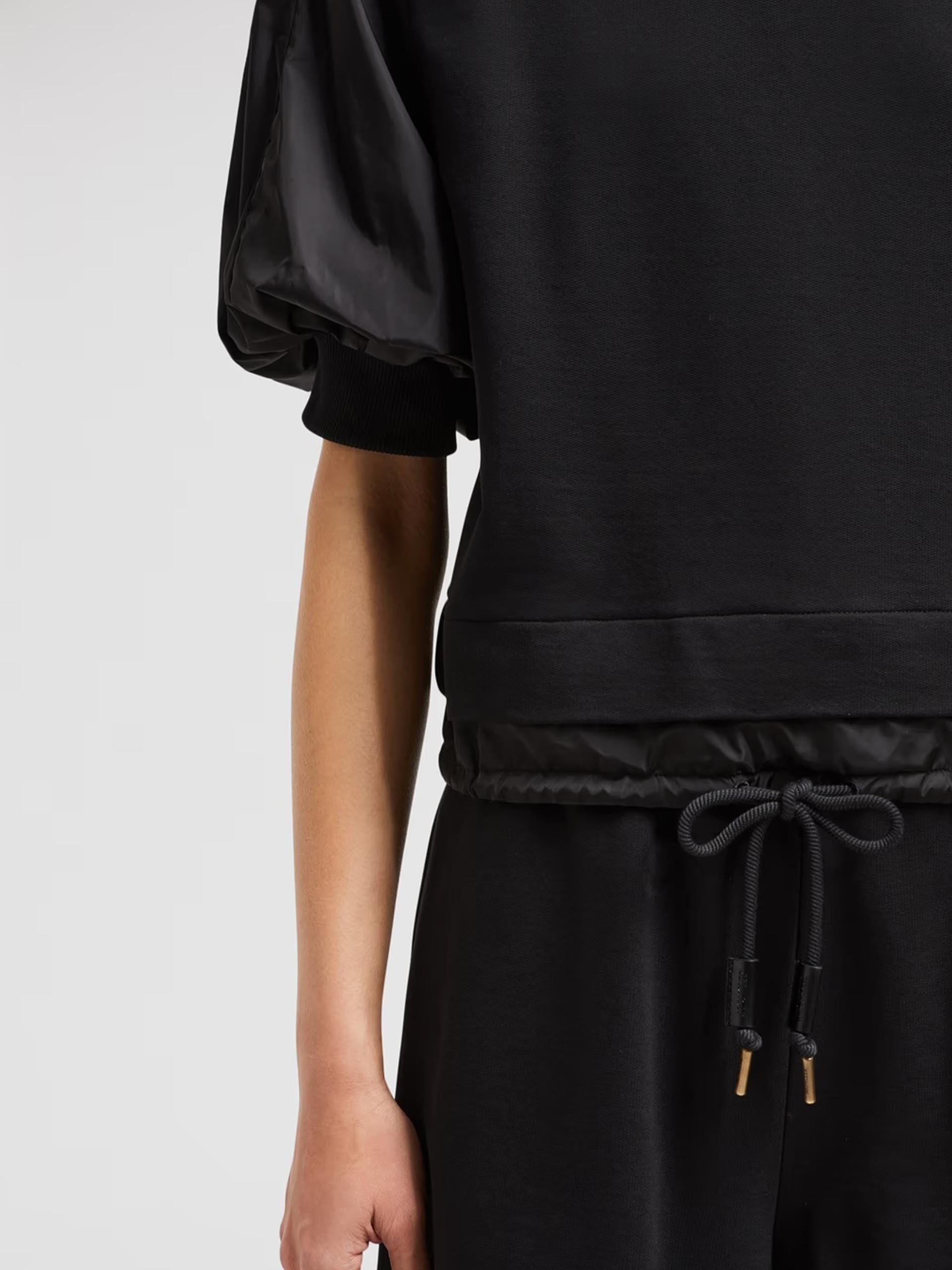 MONCLER - T-Shirt mit Puffärmeln für Damen in Schwarz - Black