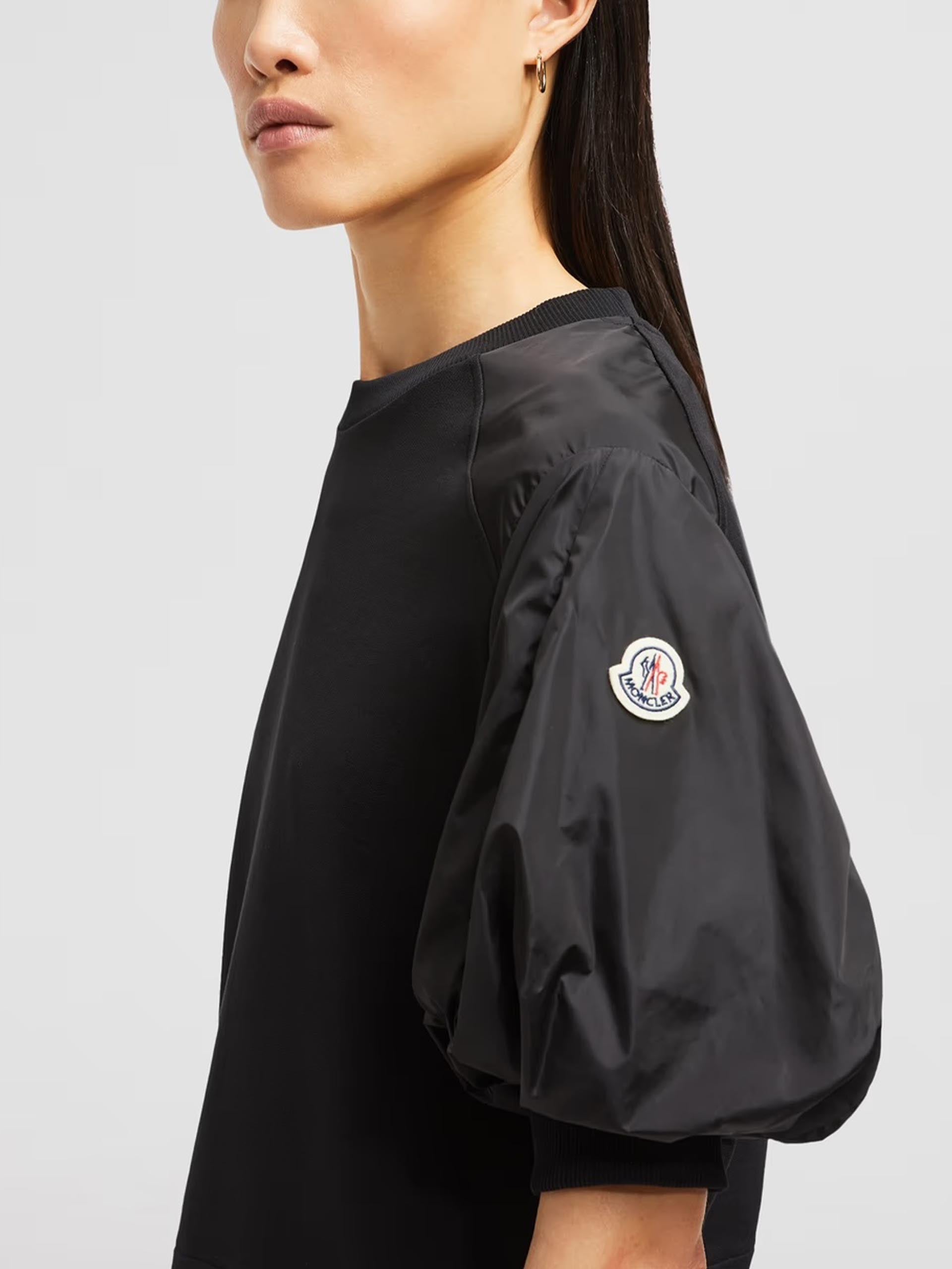 MONCLER - T-Shirt mit Puffärmeln für Damen in Schwarz - Black