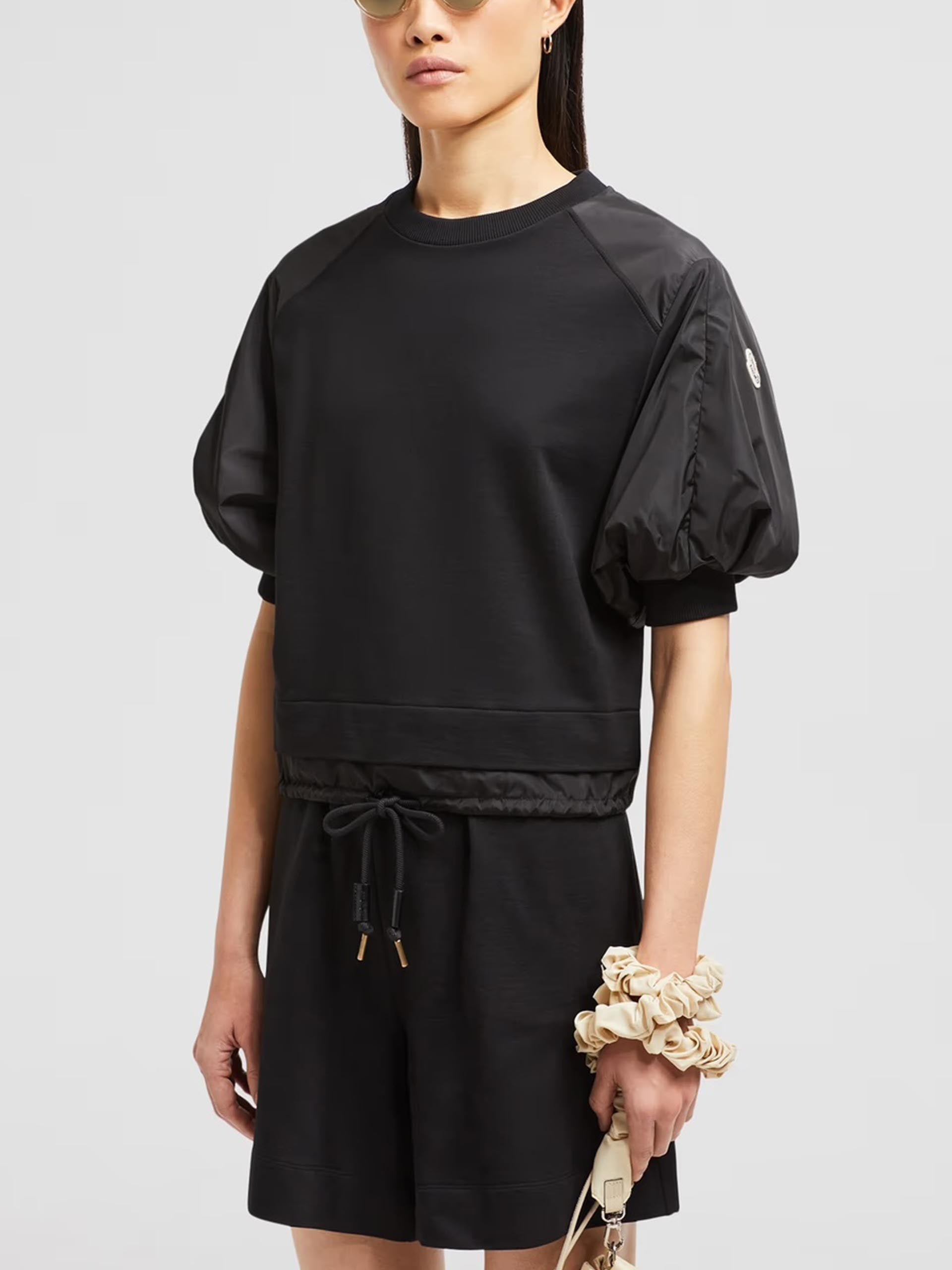 MONCLER - T-Shirt mit Puffärmeln für Damen in Schwarz - Black