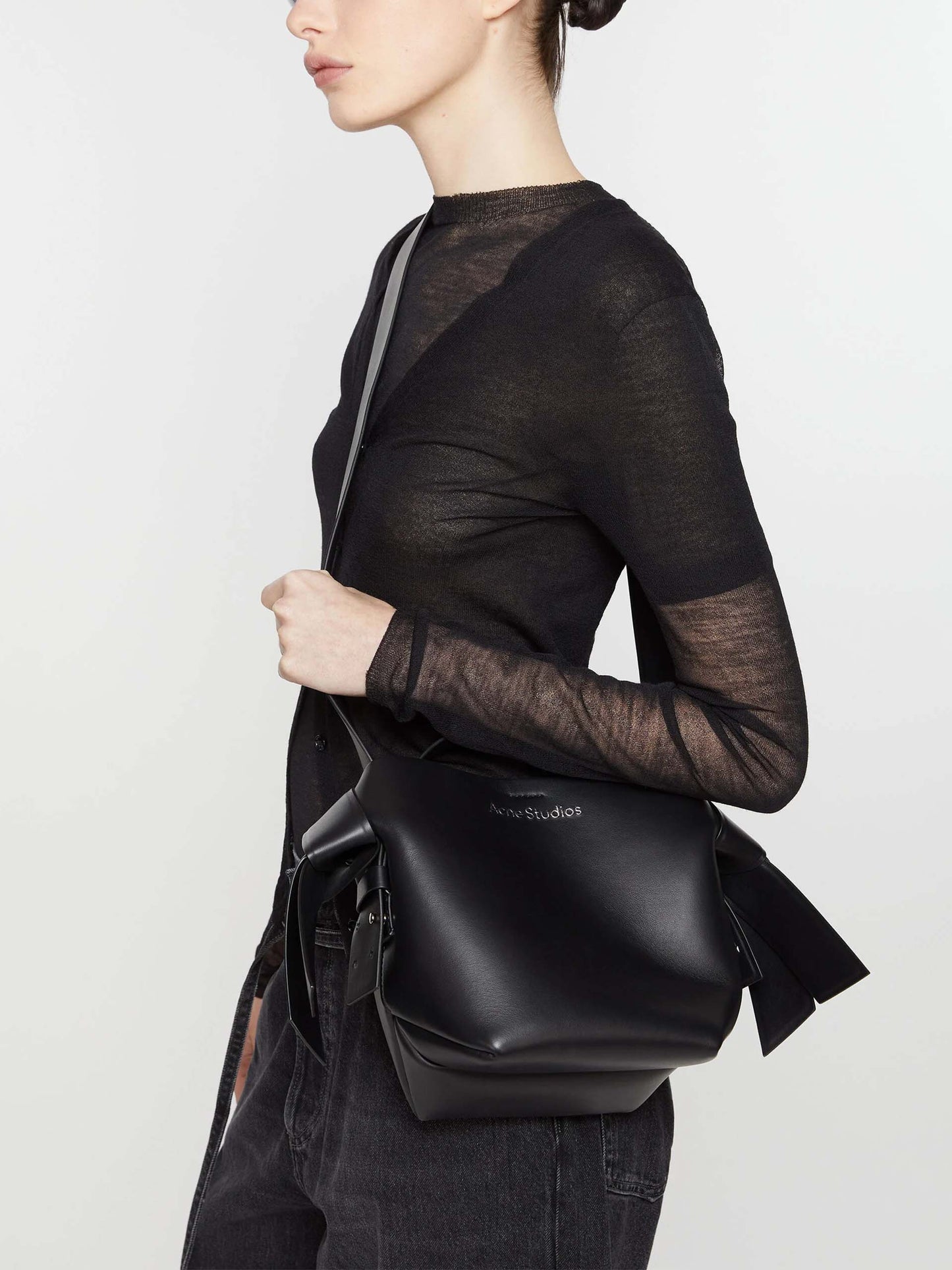 ACNE STUDIOS - Schultertasche Musubi Mini für Damen in Schwarz - Black