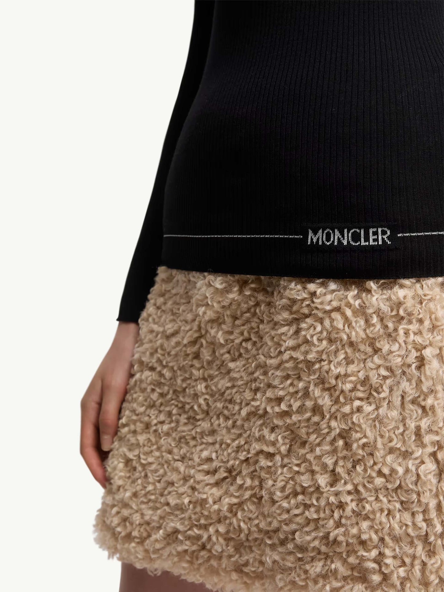 MONCLER - Logo-Rollkragenpullover aus Wolle für Damen