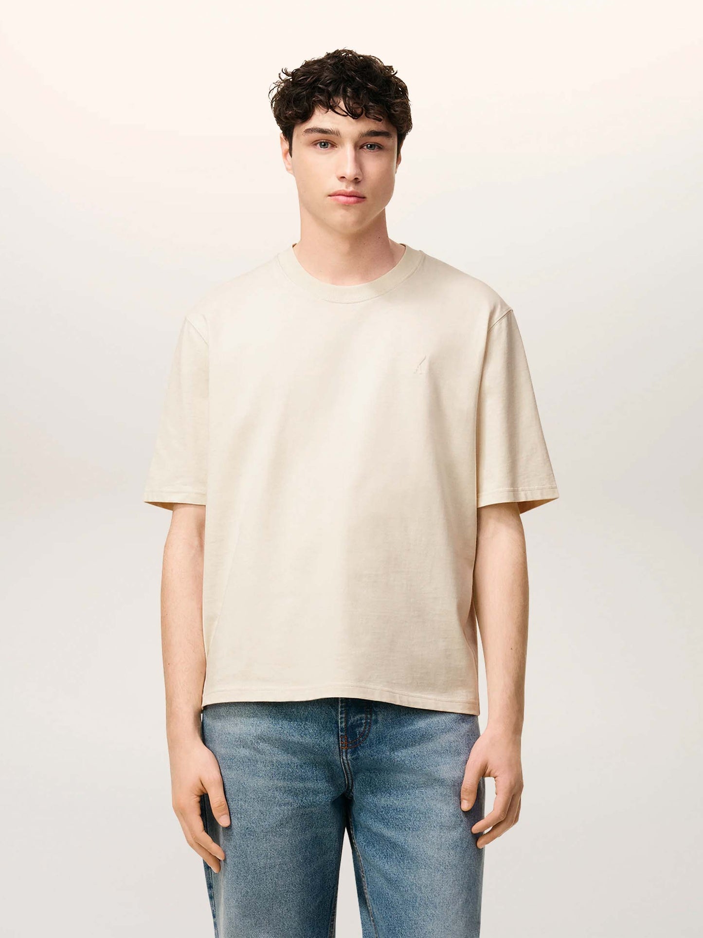 AMI PARIS - Oversized-T-Shirt aus Baumwolle mit Logo in Cremeweiß - Cream white
