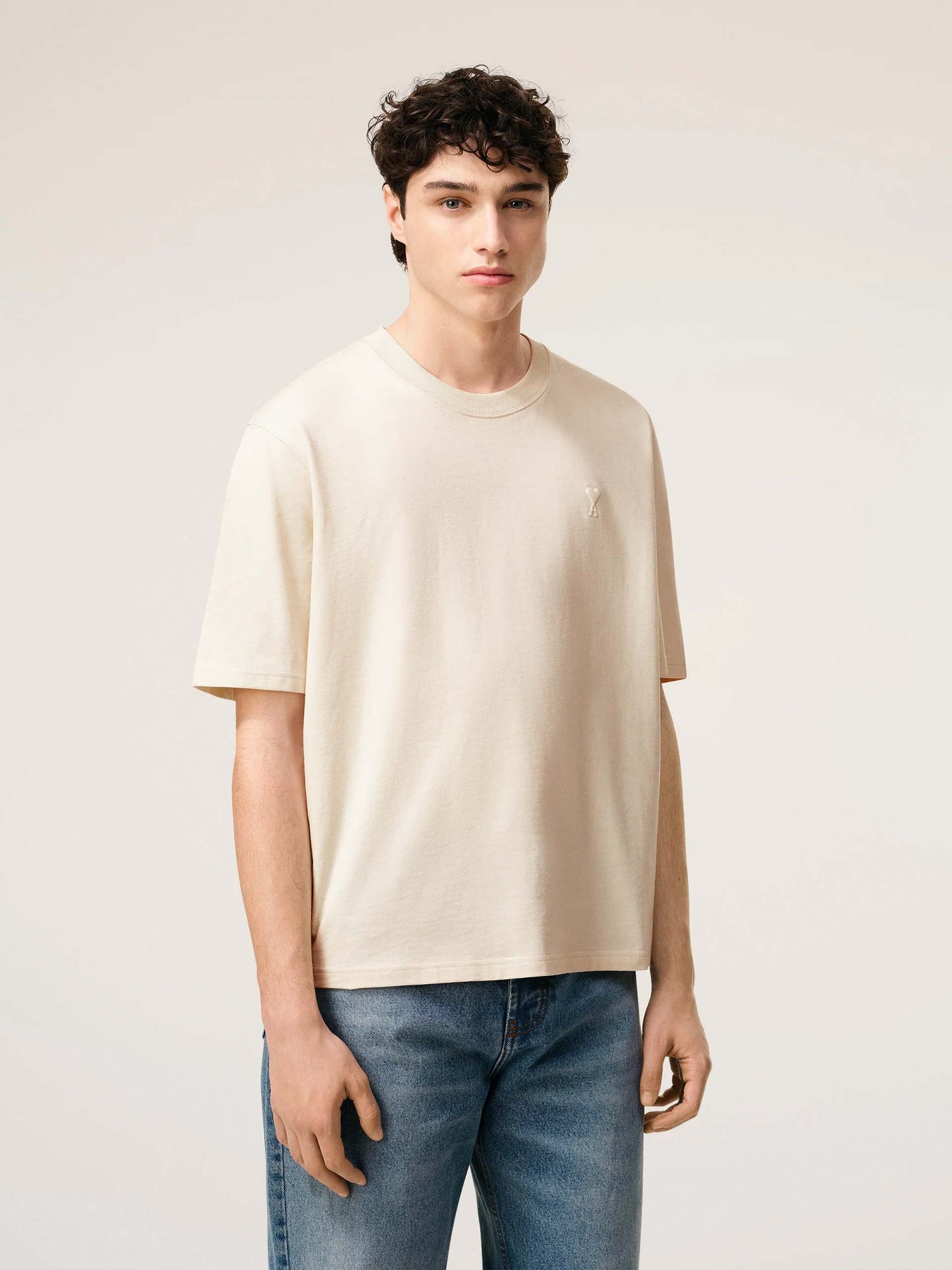 AMI PARIS - Oversized-T-Shirt aus Baumwolle mit Logo in Cremeweiß - Cream white