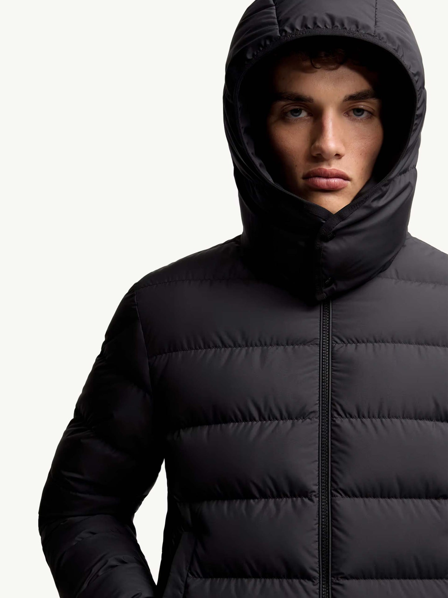 MONCLER - Montbrocq Daunenjacke mit Kapuze für Herren