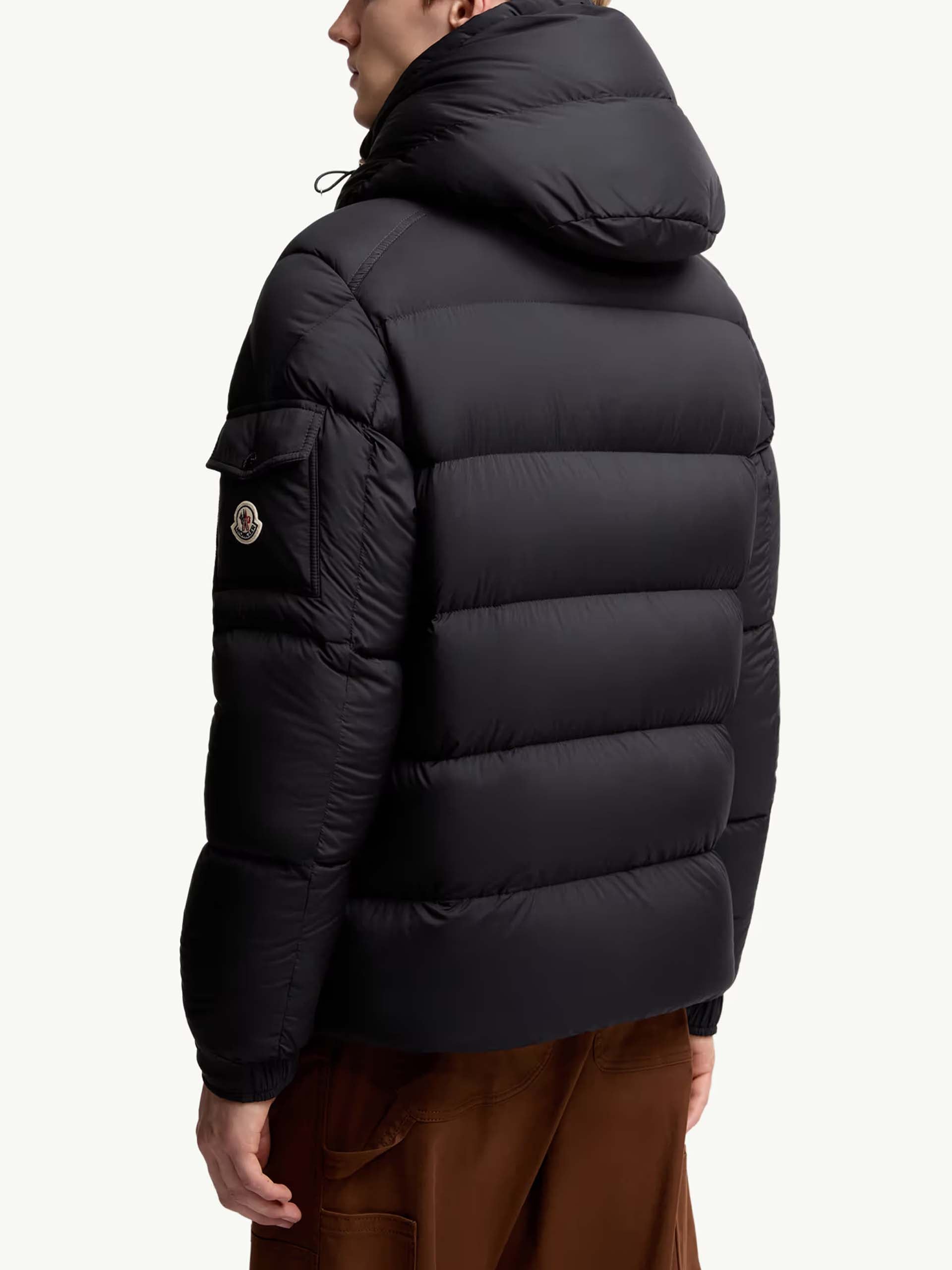 MONCLER - Maya 70 Daunenjacke mit Kapuze für Herren in Schwarz - Black