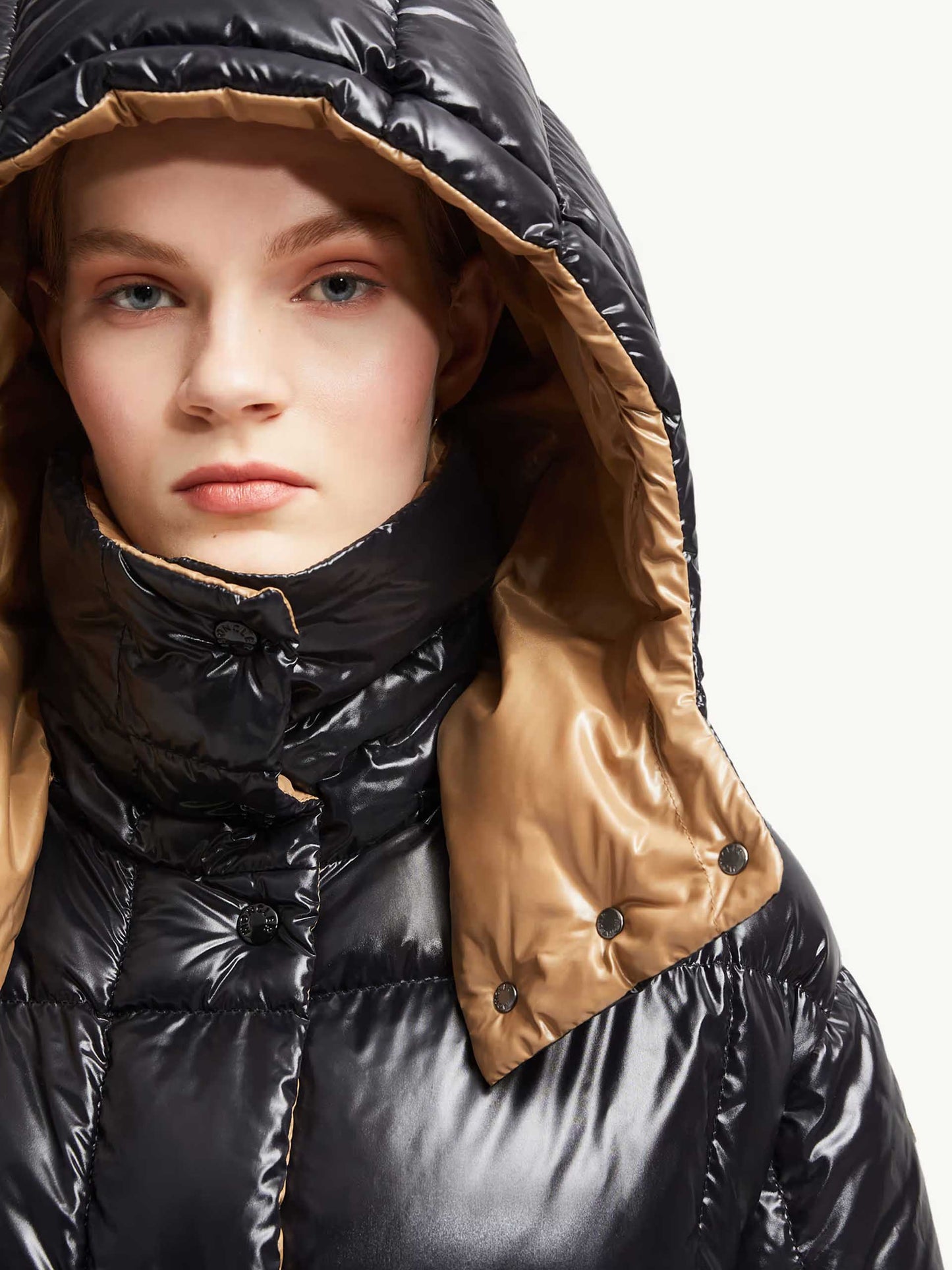 MONCLER - Parana Daunenjacke mit Kapuze für Damen