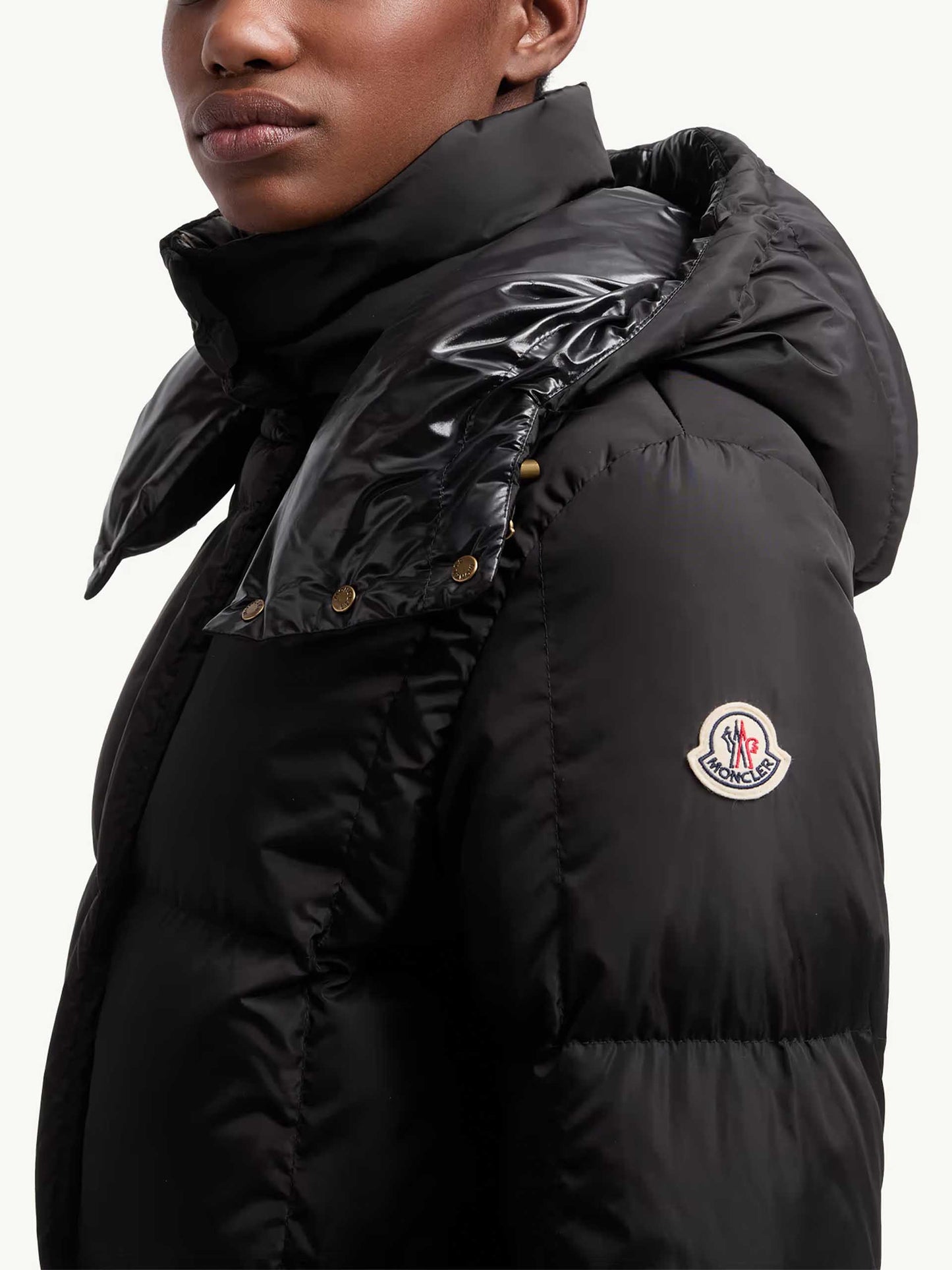 MONCLER - Litte Daunenmantel mit Kapuze für Damen