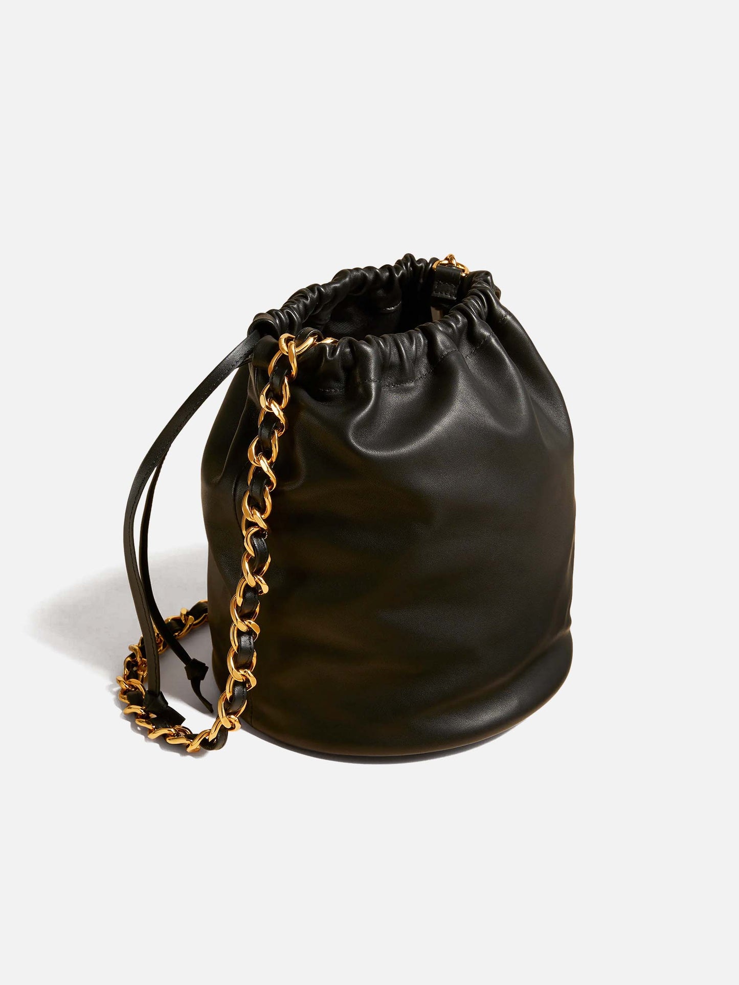 Aria Medium leather bucket bag