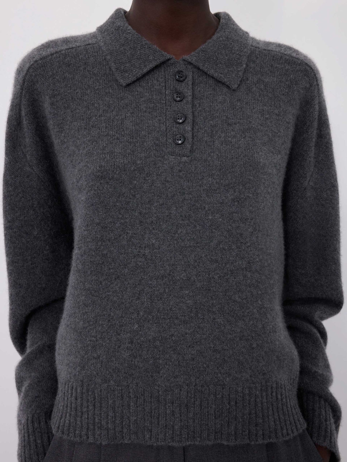 LOULOU DE SAISON - Homere Polo-Pullover für Damen in Anthrazit Grau - Anthracite grey