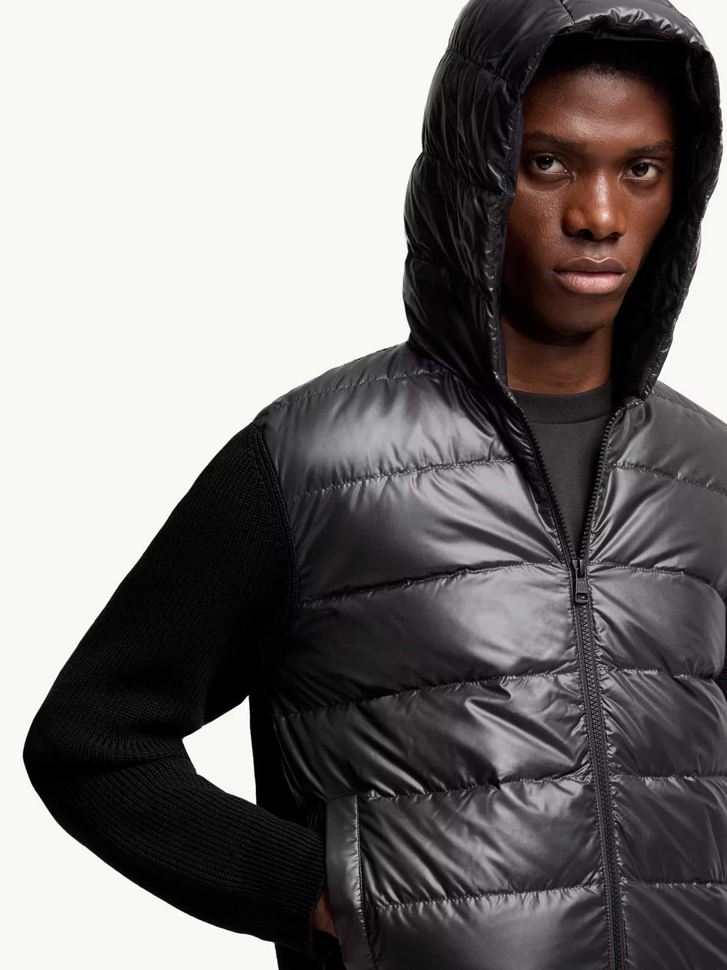 MONCLER - Daunen-Strickjacke mit Kapuze für Herren