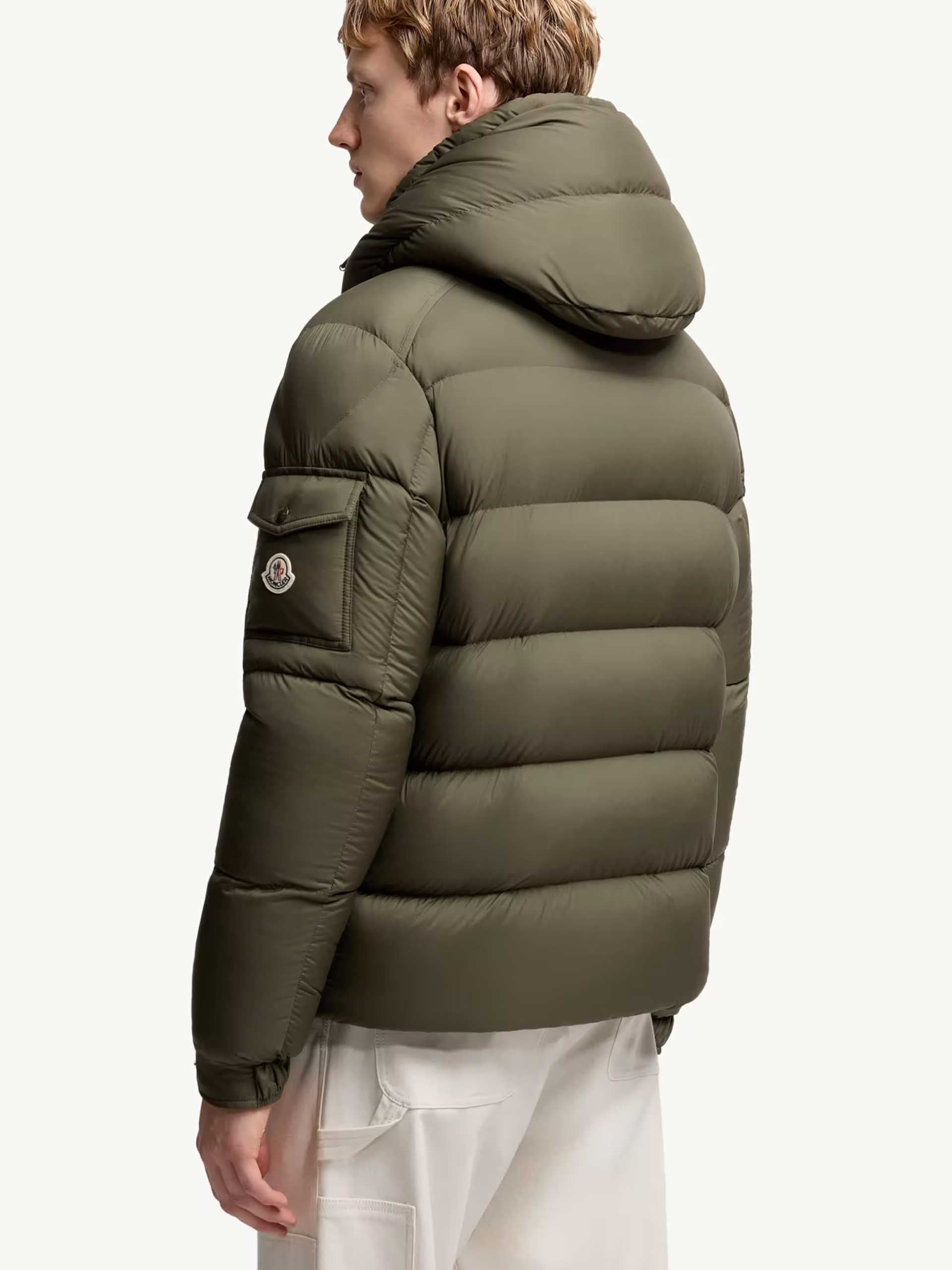 MONCLER - Maya 70 Daunenjacke mit Kapuze für Herren in Olivgrün - Olive green