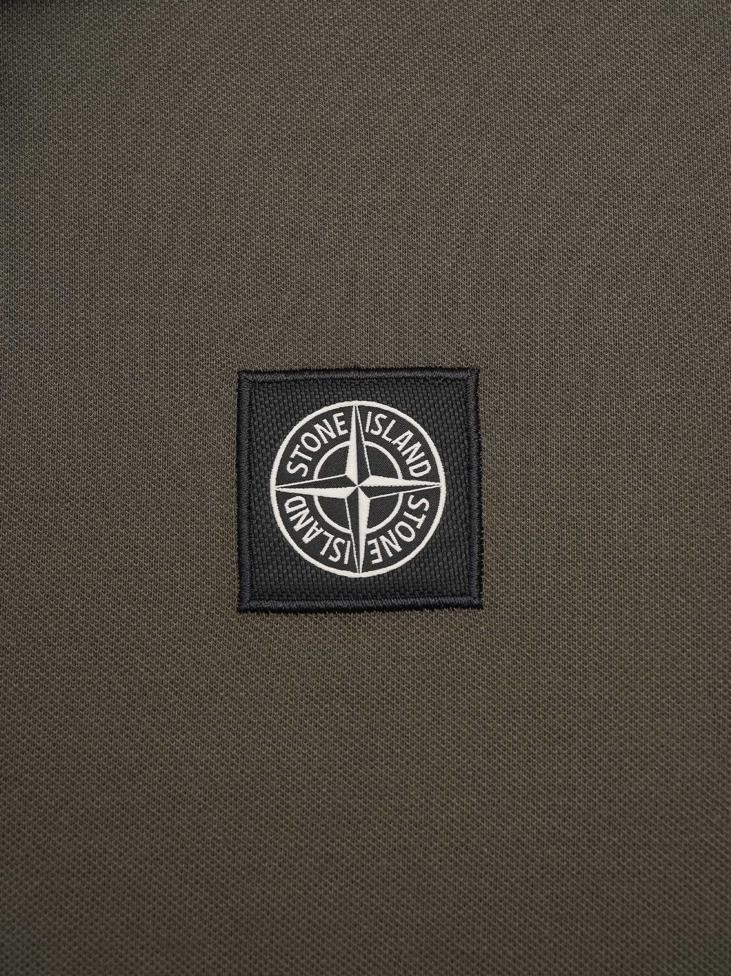 STONE ISLAND - Poloshirt mit Logo-Patch für Herren in Militärgrün - Military green