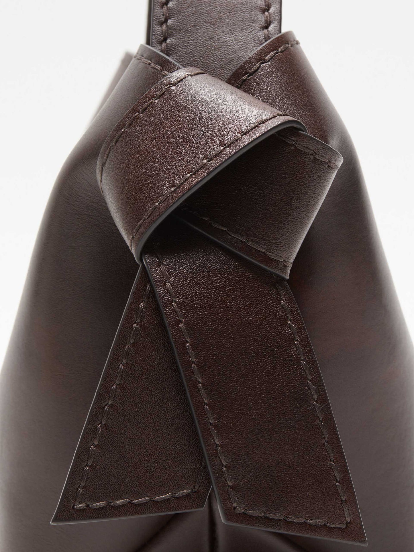 ACNE STUDIOS - Schultertasche Musubi Mini aus Leder Dunkelbraun - Dark brown