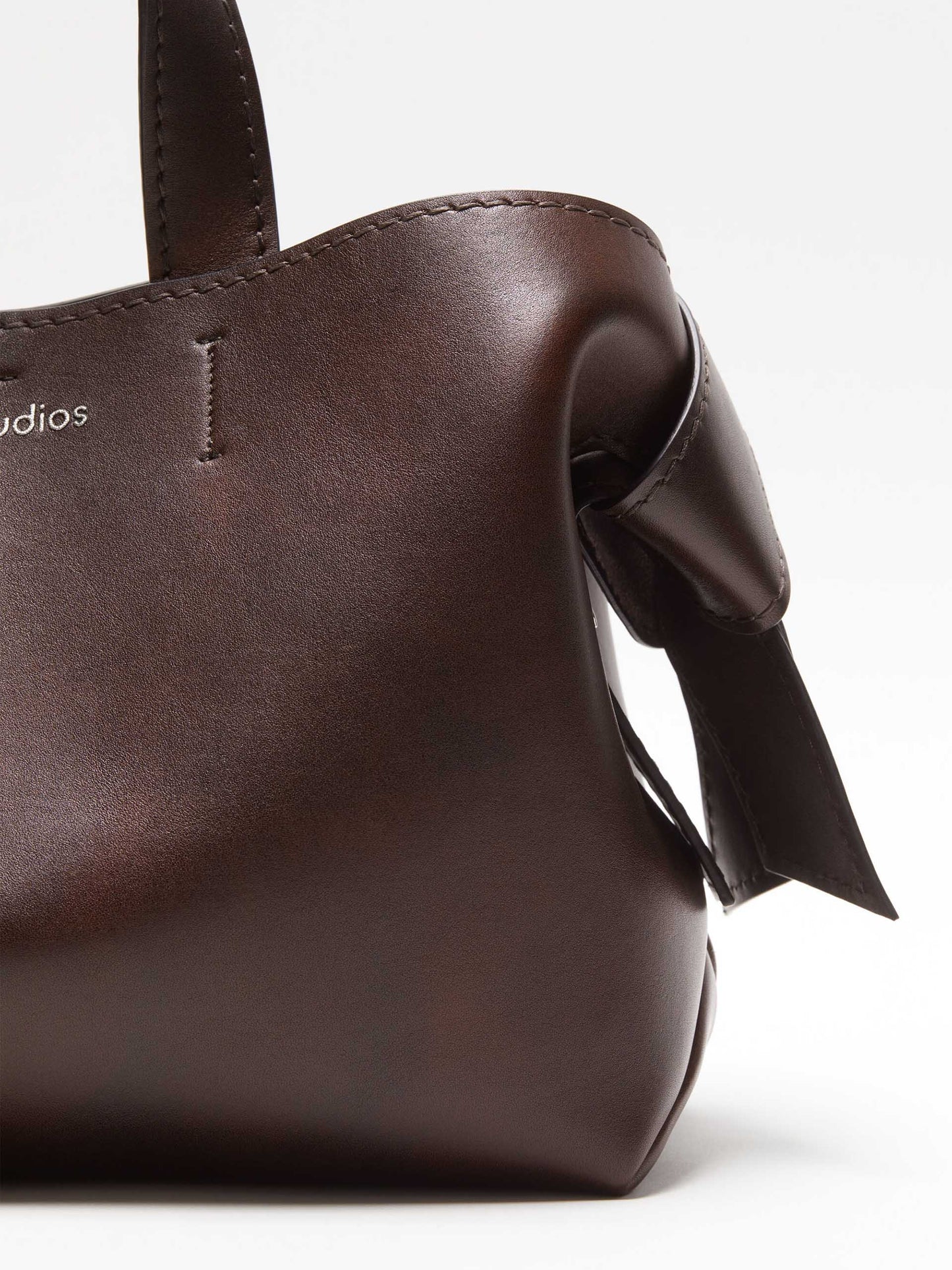 ACNE STUDIOS - Tote Bag Musubi Midi aus Leder Dunkelbraun - Dark brown
