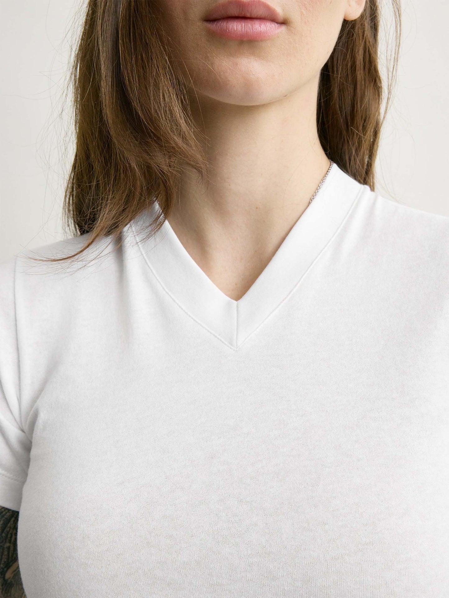 Toteme – T-Shirt mit V-Ausschnitt für Damen Weiß - White