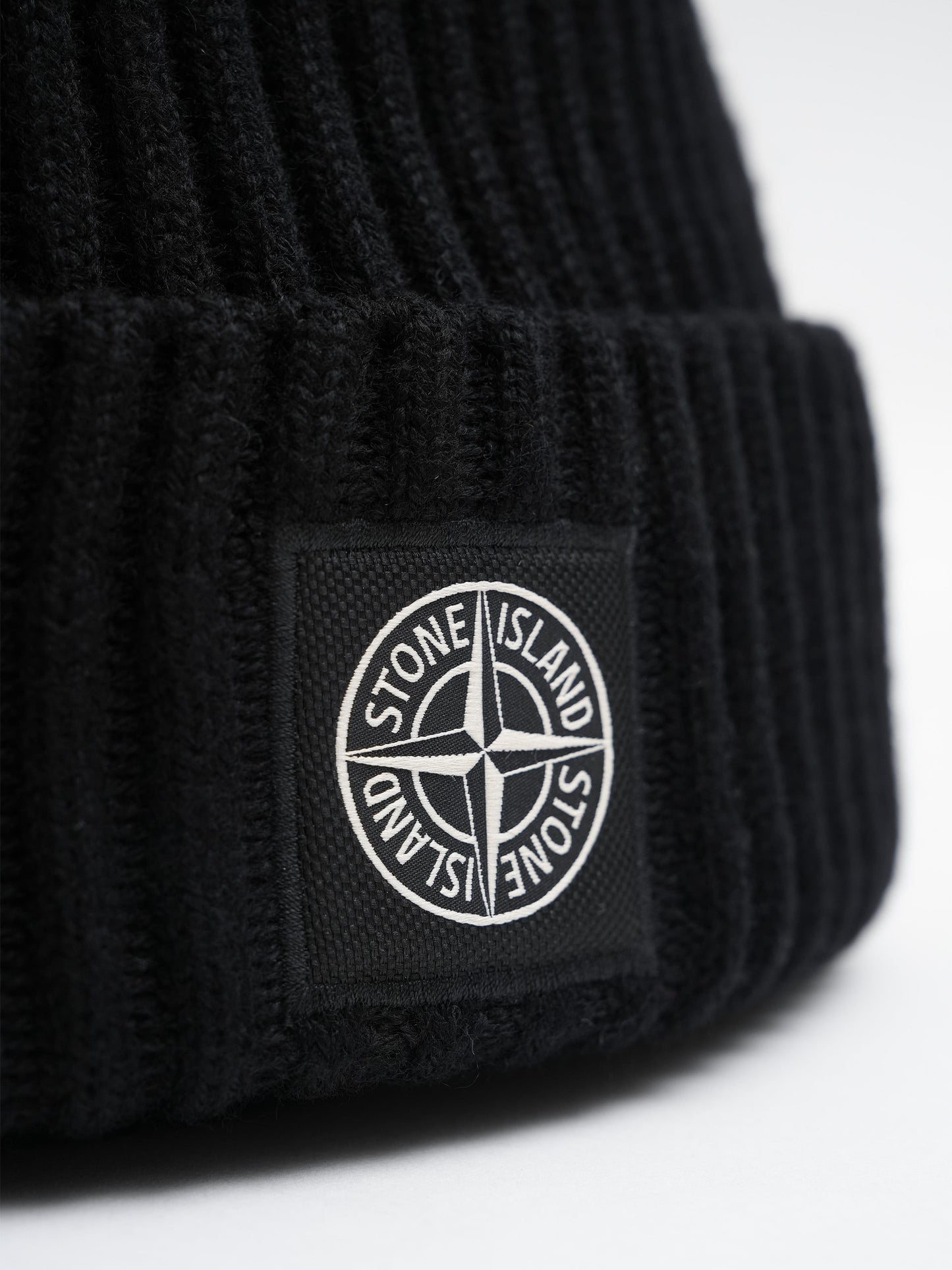 Stone Island – Beanie aus Wolle mit Kompass-Patch Schwarz - Black