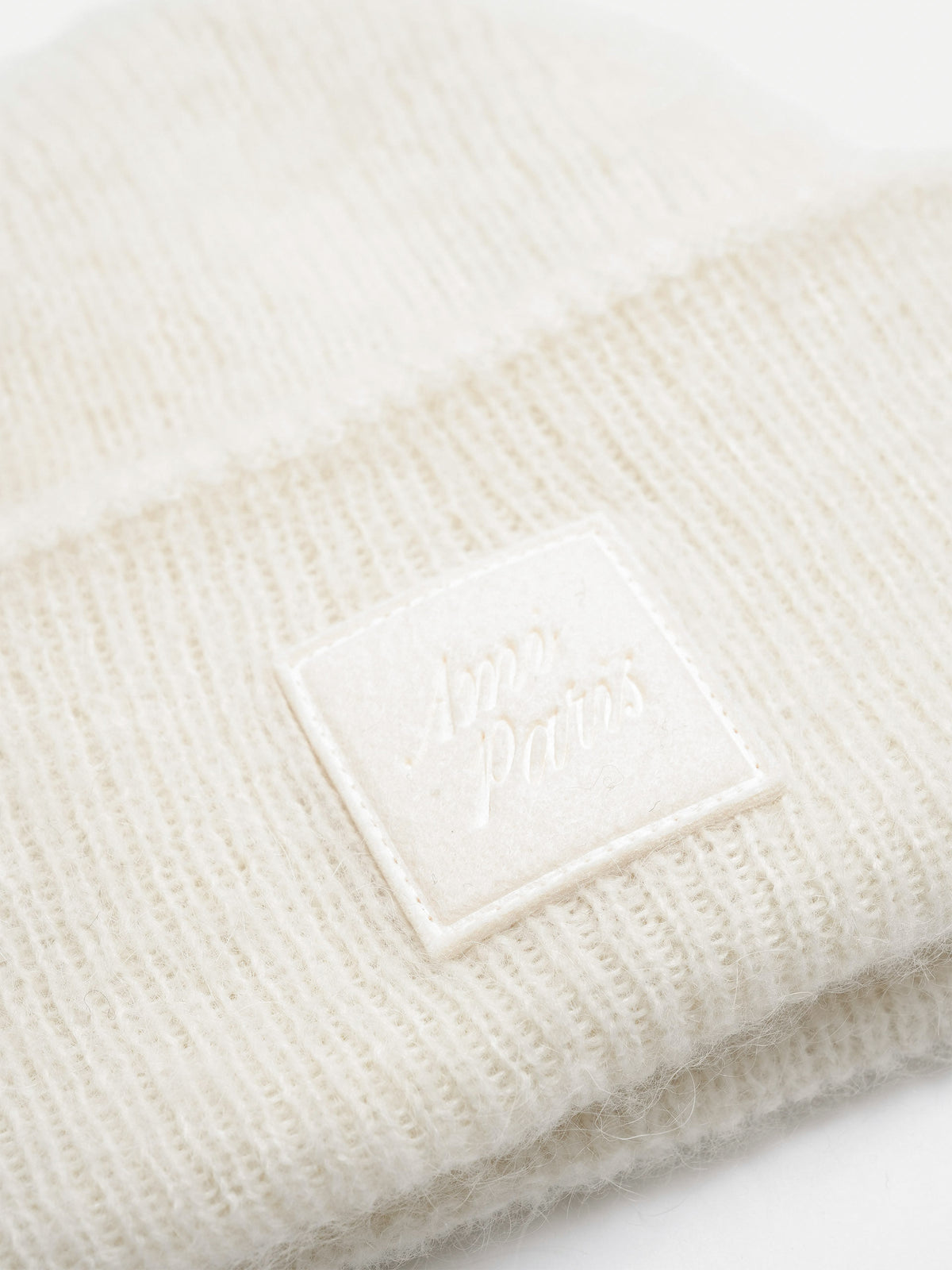 Ami paris Mohair-Beanie mit Logo-Patch Cremeweiß