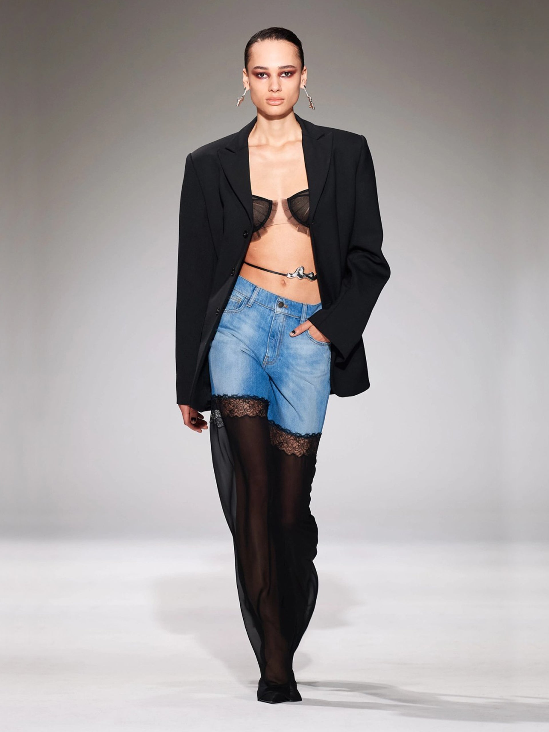 NENSI DOJAKA - Taillierter Blazer