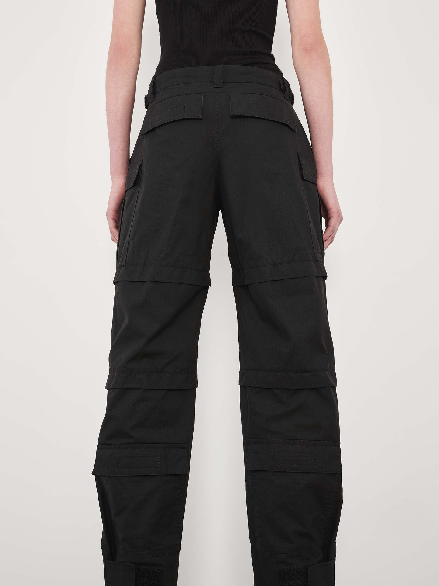 WARDROBE.NYC - Cargohose mit Tapered-Bein