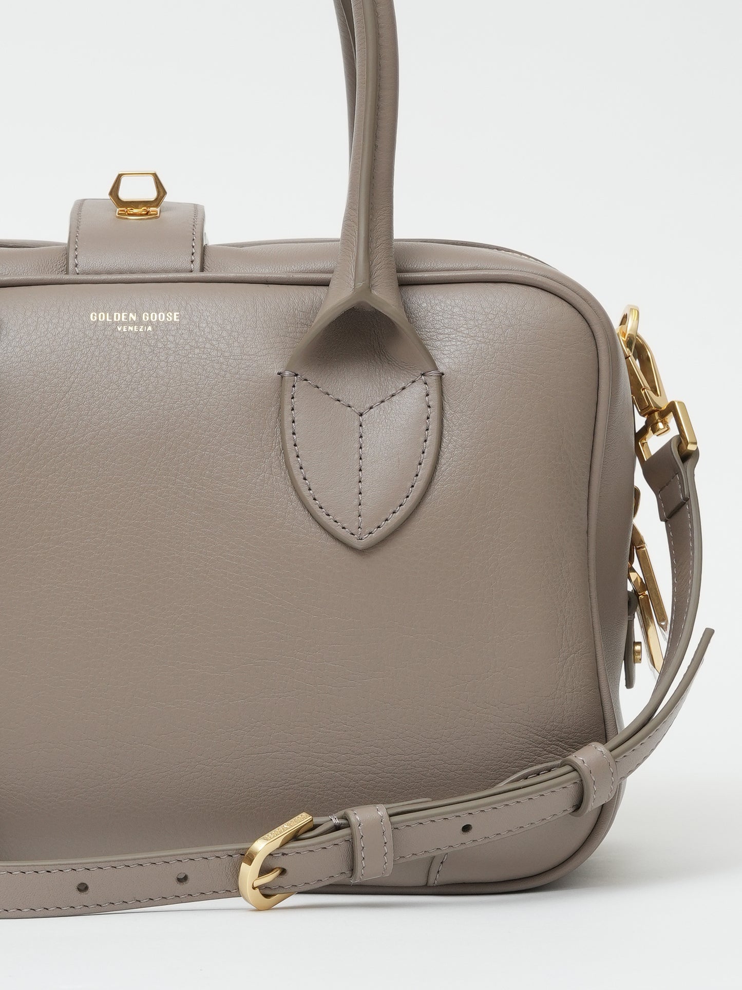 Vita handbag in calfskin