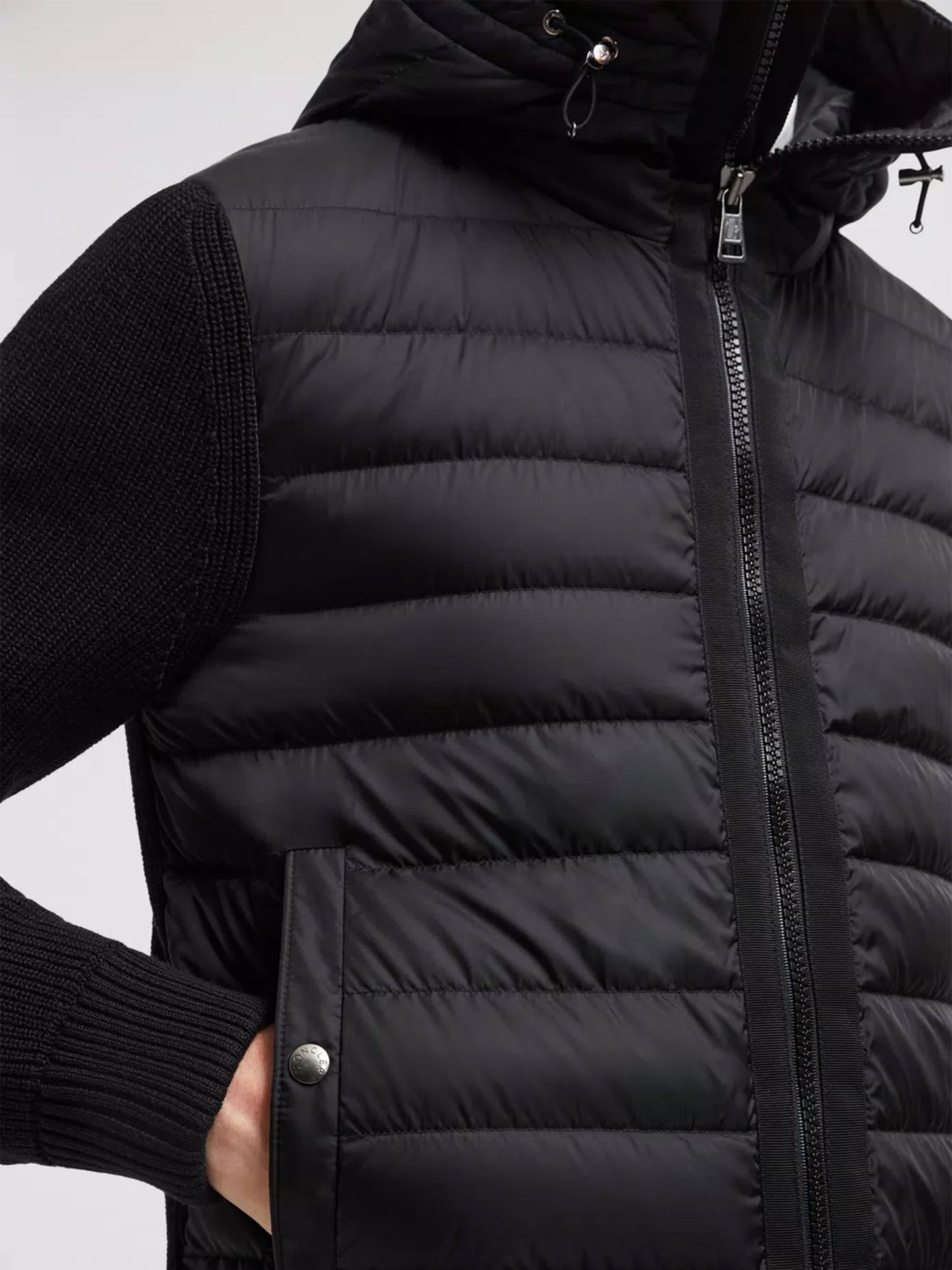 MONCLER - Kapuzenpullover mit Daunenfüllung für Herren