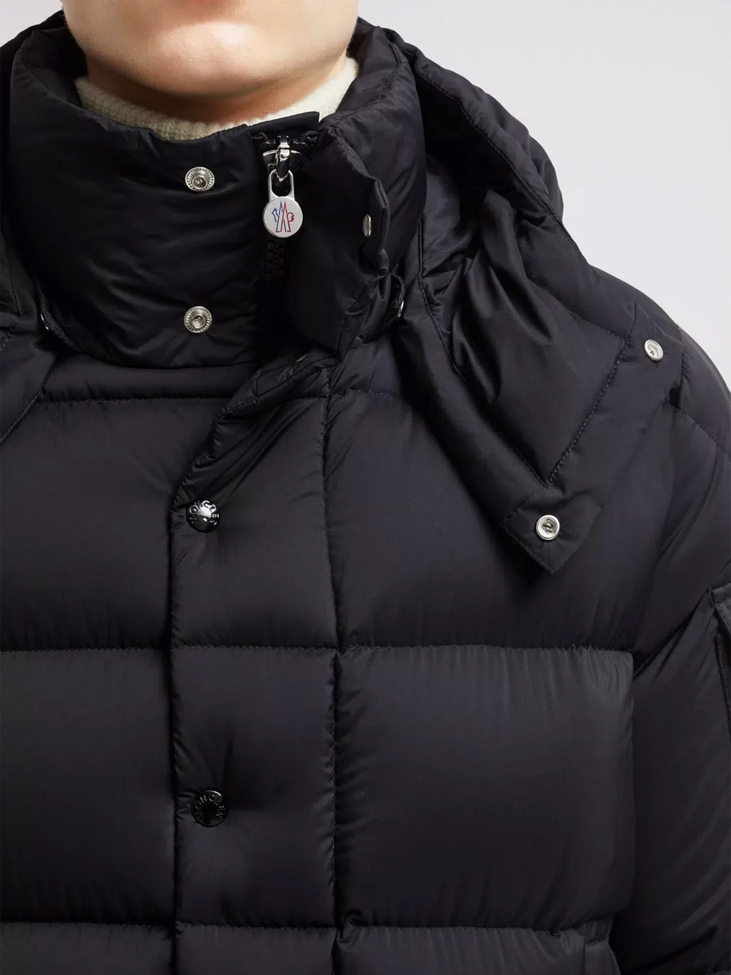 MONCLER - Vezere kurze Daunenjacke für Herren