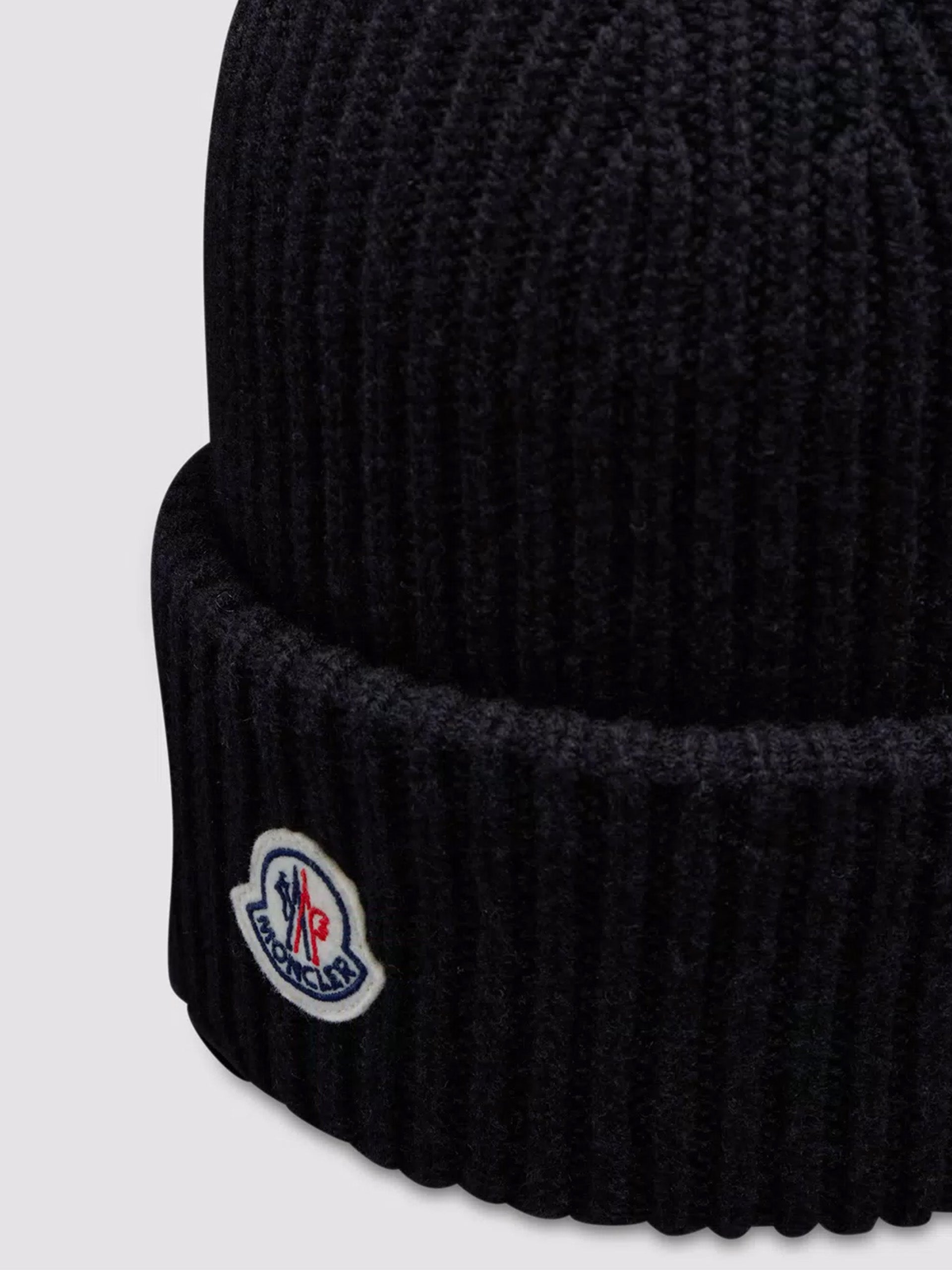 MONCLER - Beaniemütze aus Wolle und Kaschmir Schwarz – Black