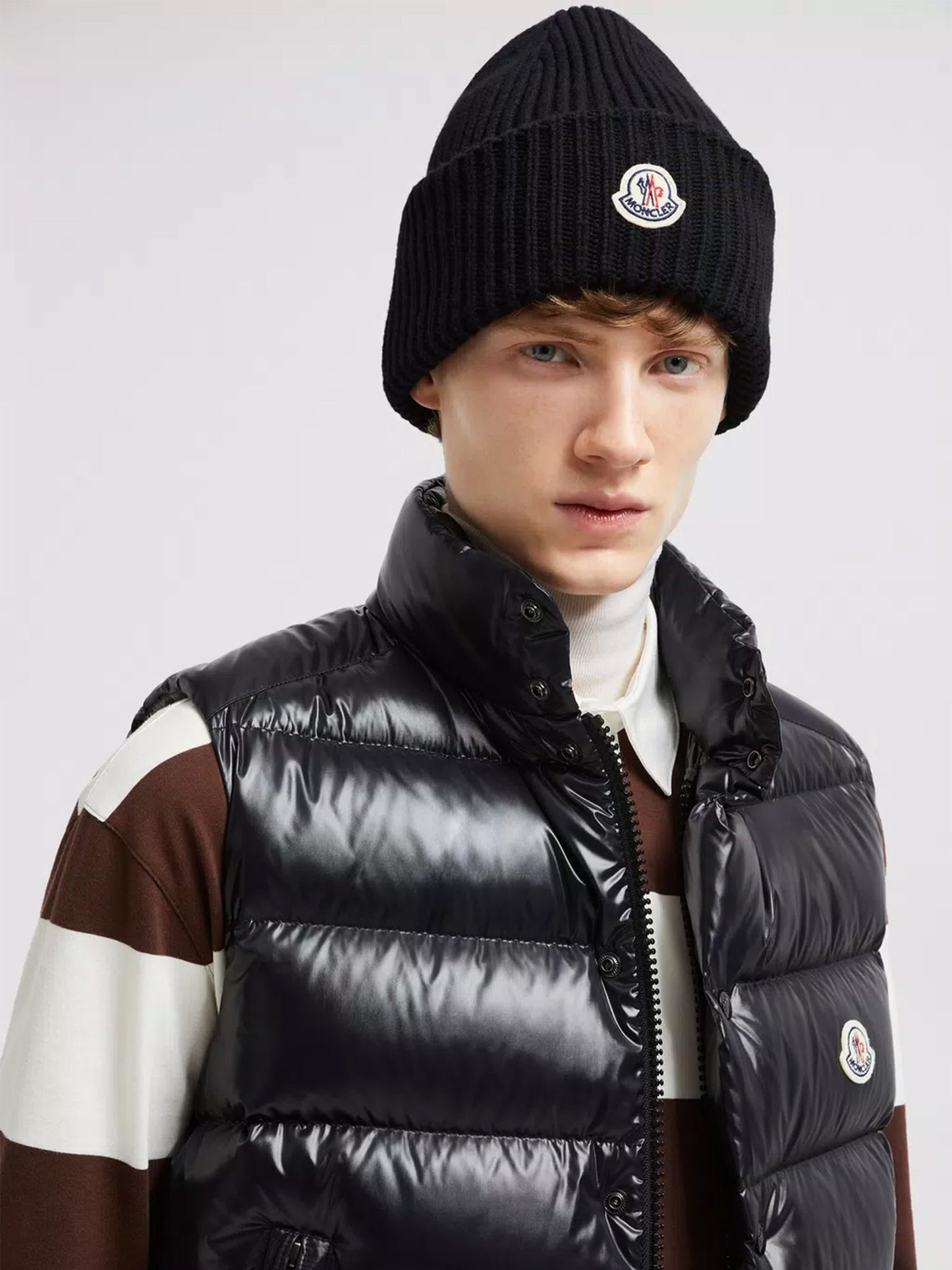 MONCLER - Beaniemütze aus Wolle und Kaschmir Schwarz – Black