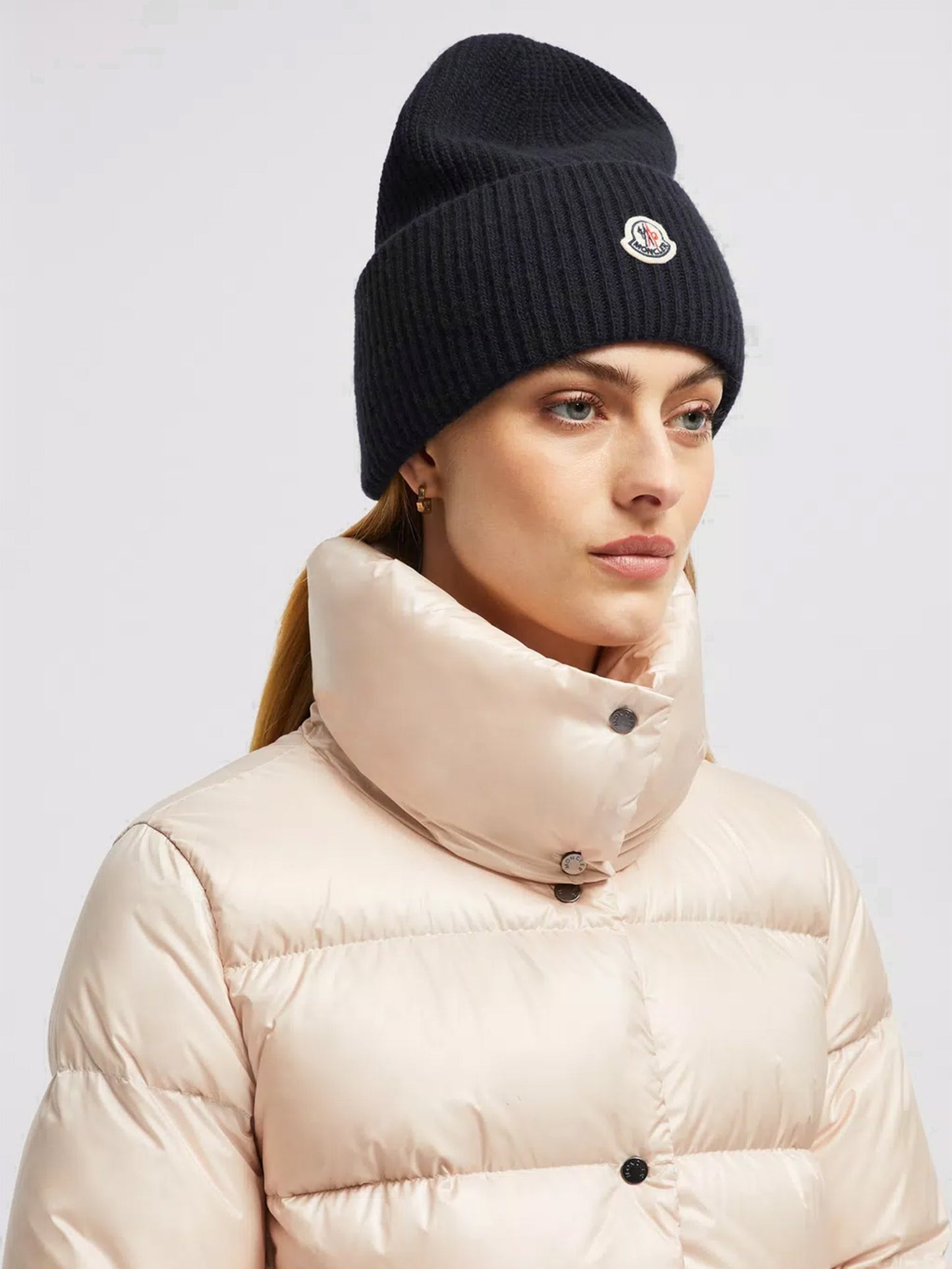 MONCLER - Mütze mit Logo für Damen Schwarz – Black