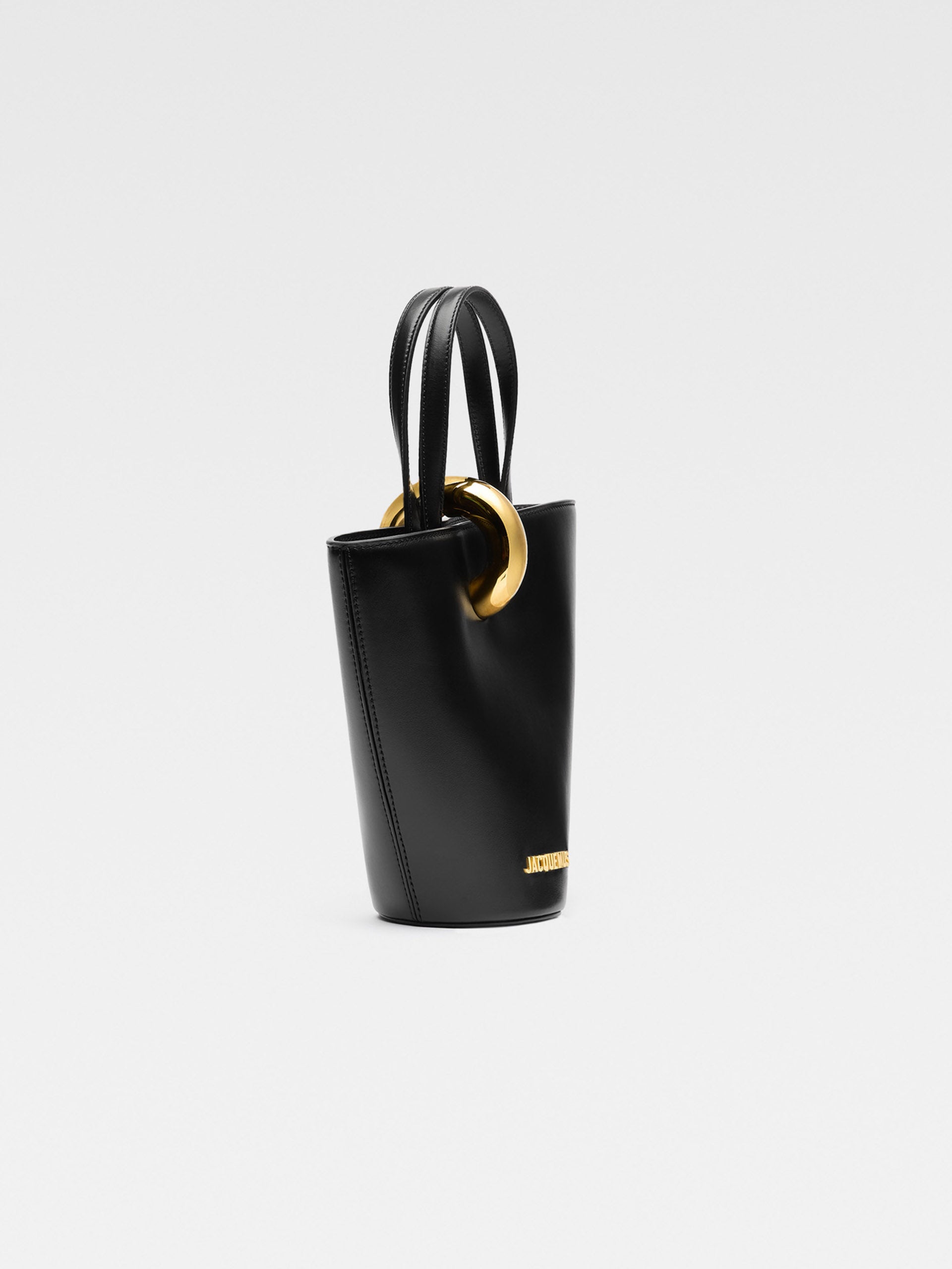 JACQUEMUS - Tasche Le Petit Bambola aus Leder