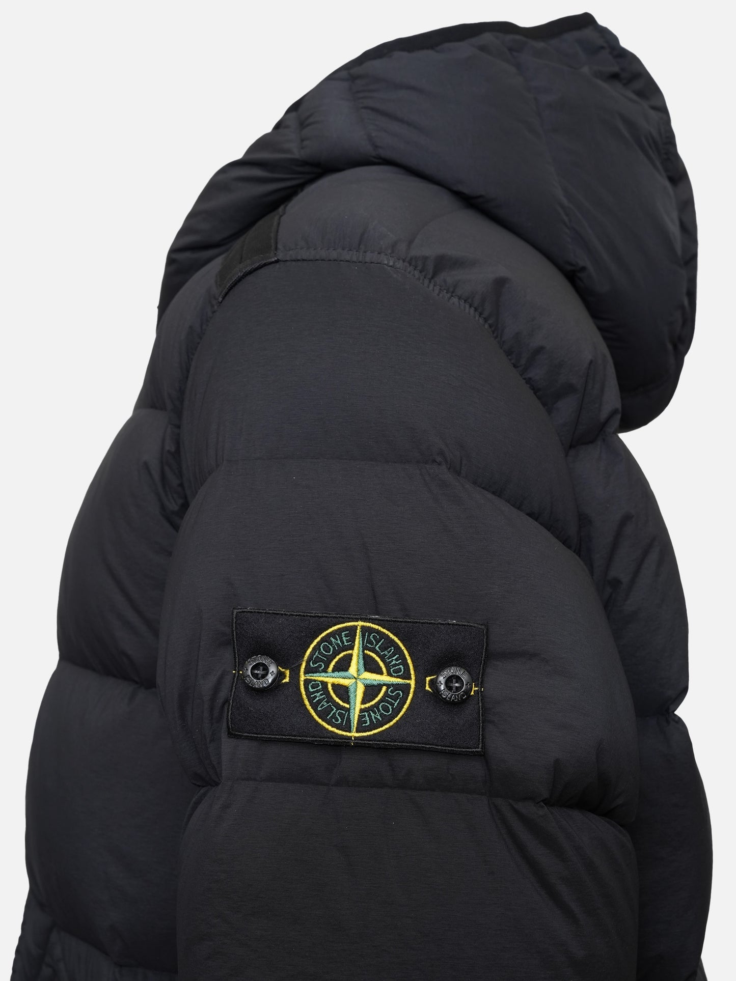 STONE ISLAND - Daunenjacke mit Kapuze für Herren Schwarz – Black