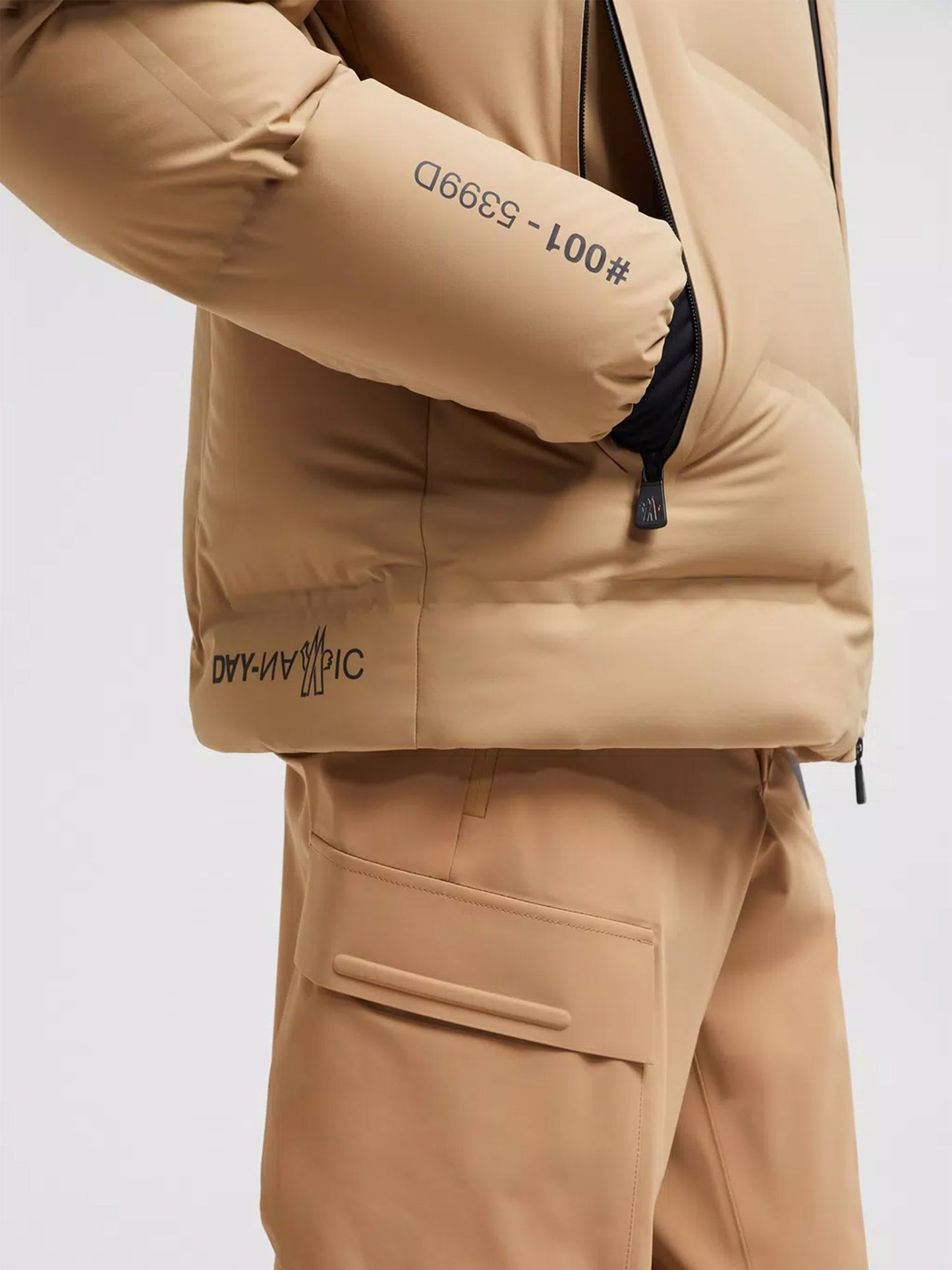 MONCLER GRENOBLE - Daunen-Skijacke Arcesaz für Herren Beige