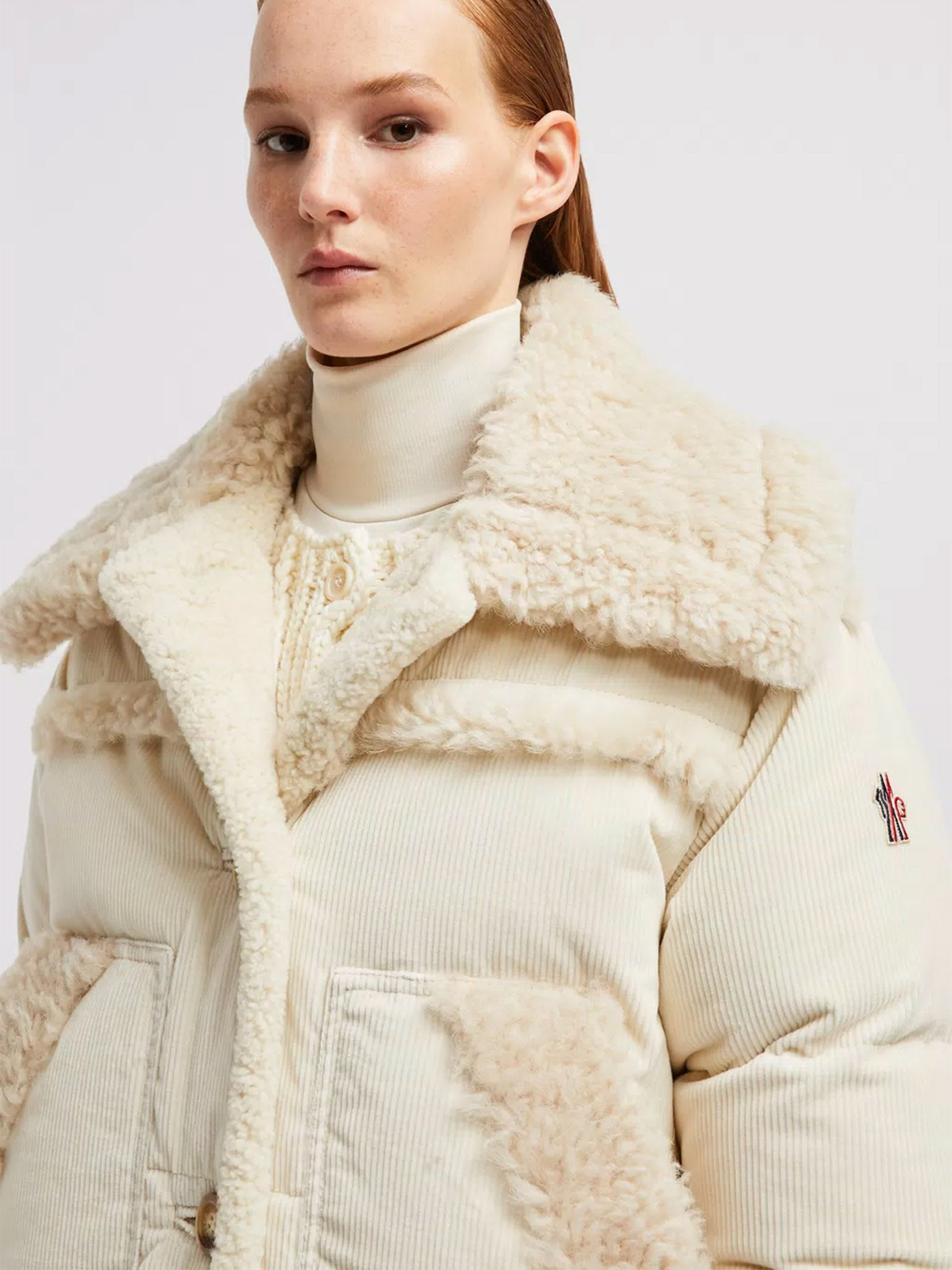 MONCLER GRENOBLE - Daunenjacke Caleu aus Kord für Damen