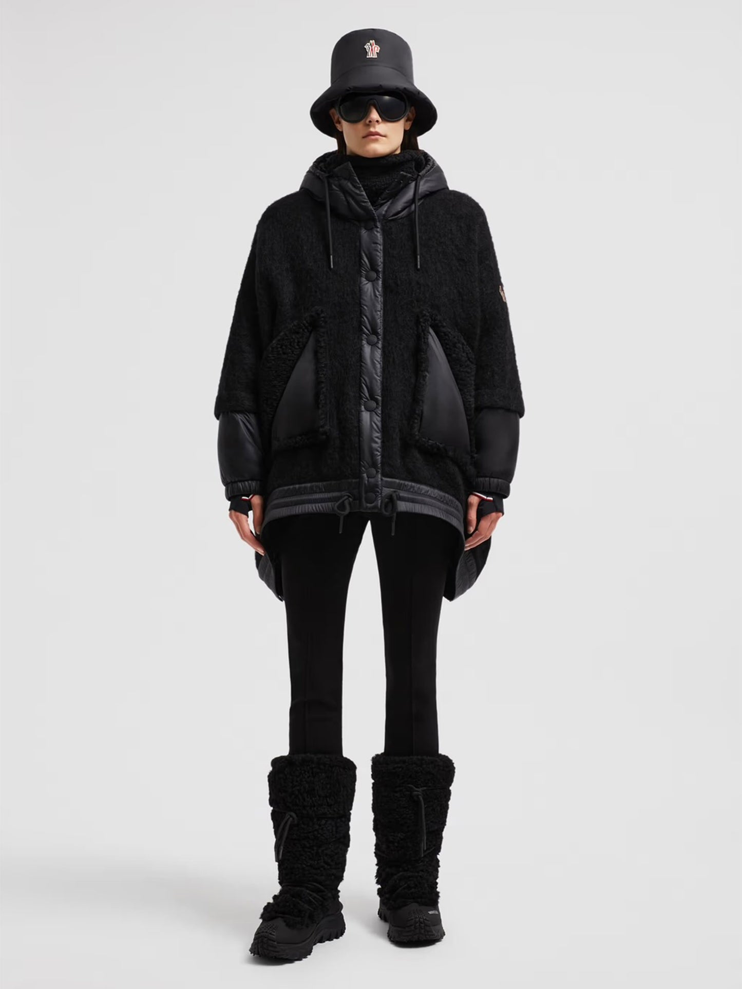 MONCLER GRENOBLE - Daunen-Cape mit Shearling für Damen