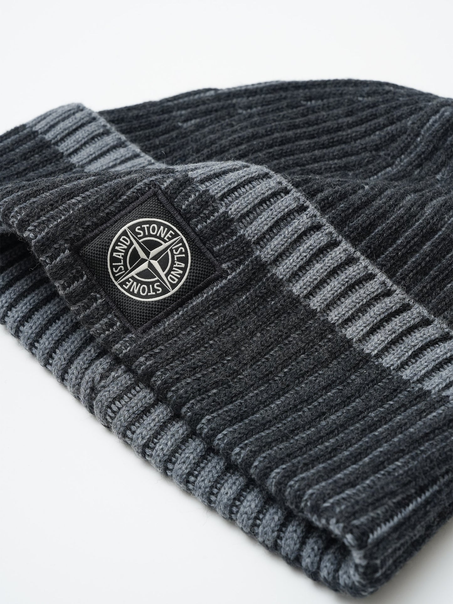 STONE ISLAND - Mütze mit Kompass-Logo aus Wolle