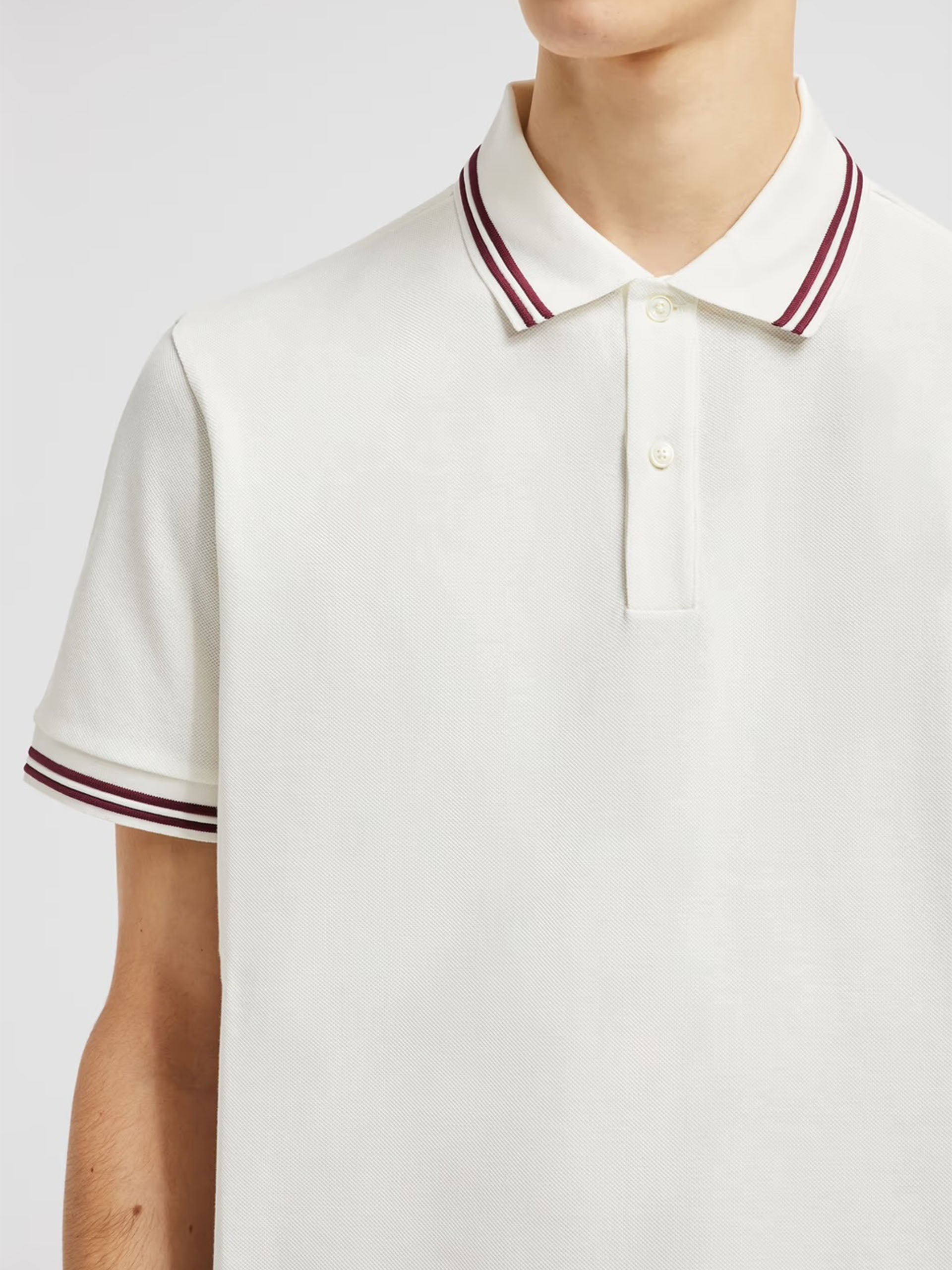 MONCLER - Poloshirt mit Logo-Aufnäher für Herren in Weiss - White