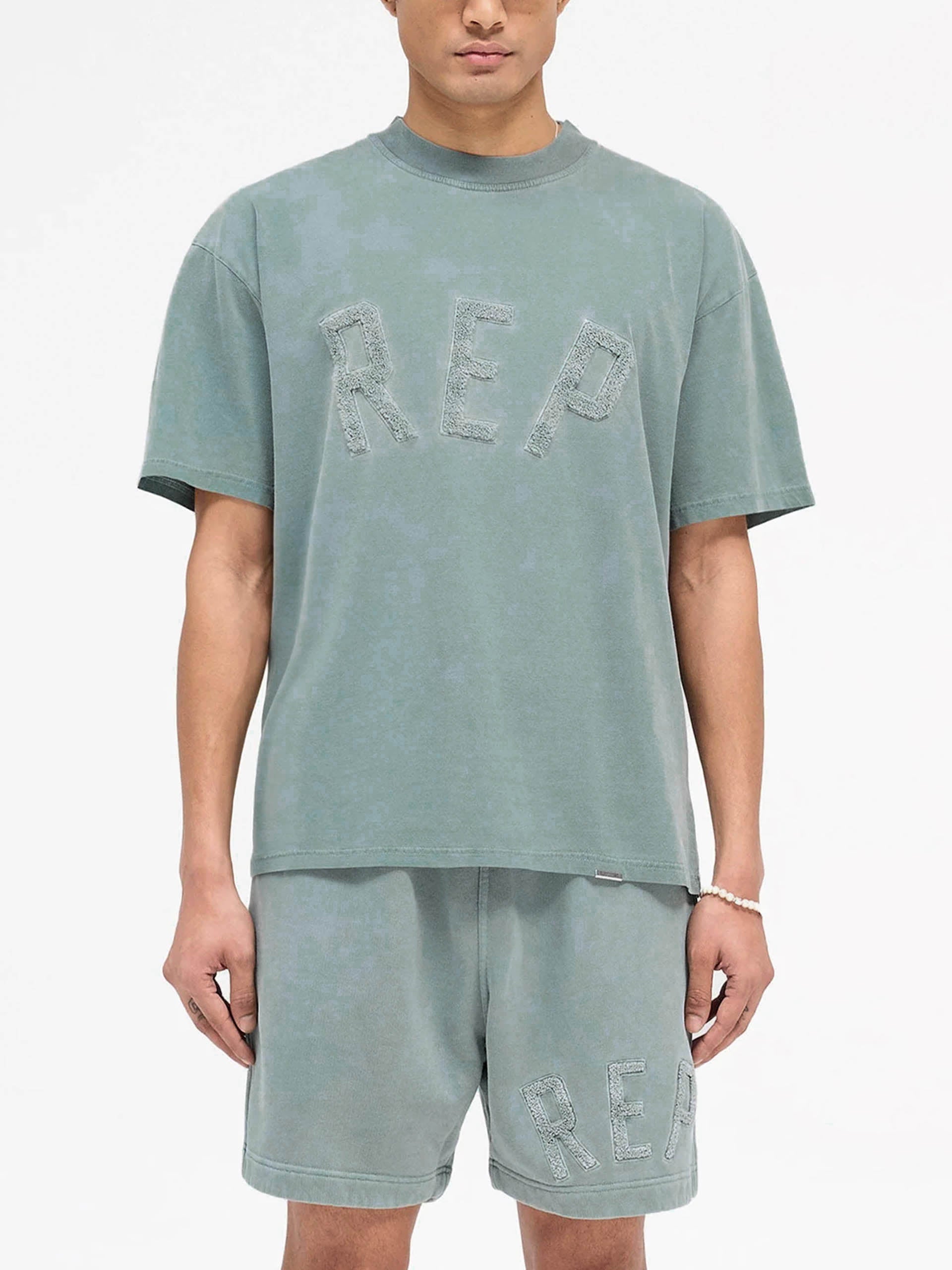 REPRESENT - Logo-T-Shirt REP Applique für Herren