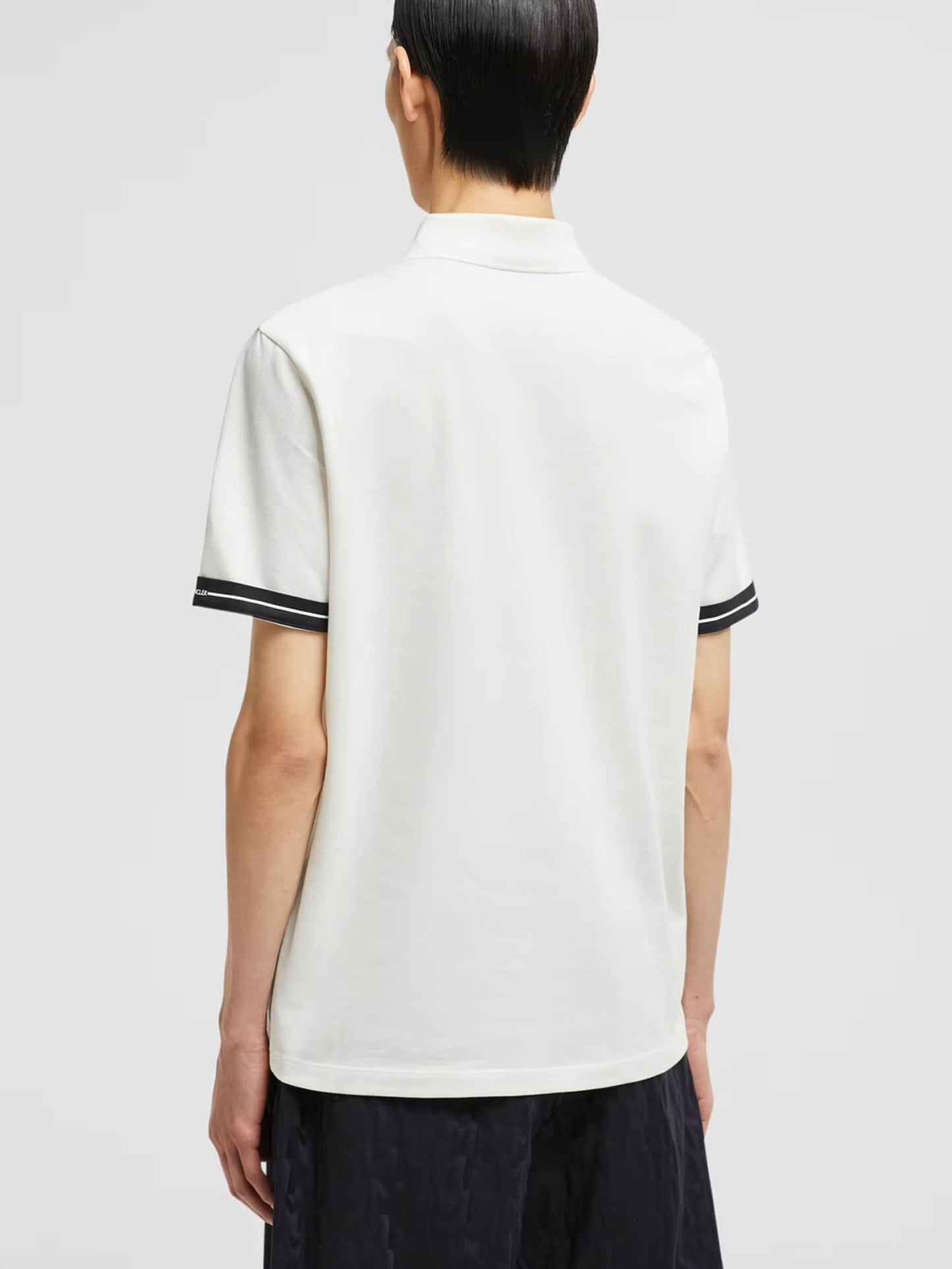 MONCLER - Poloshirt mit Logo-Aufnäher für Herren in Weiss - White