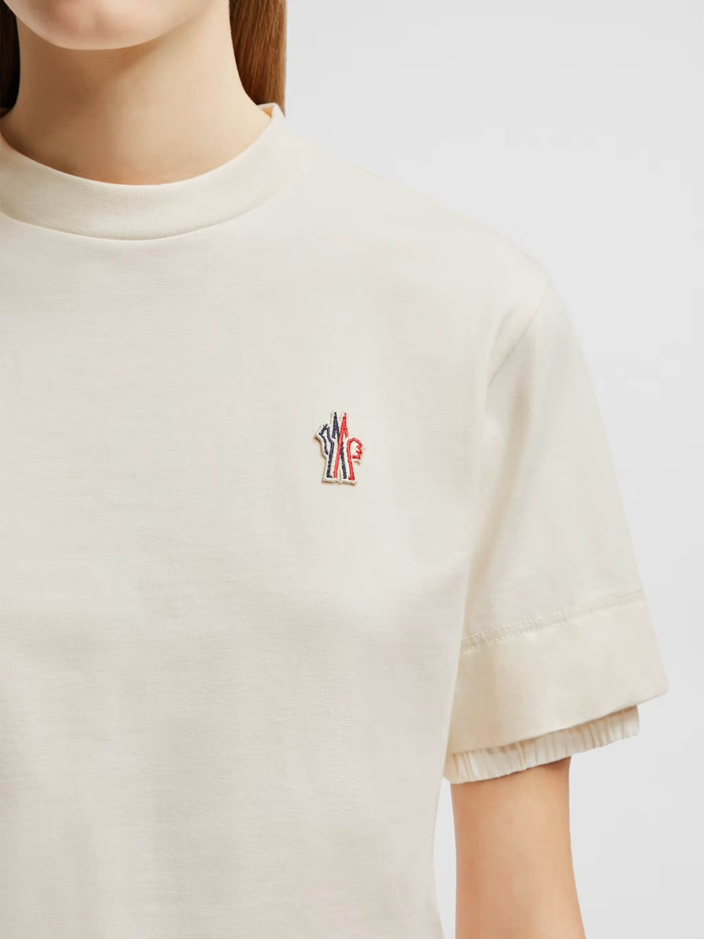 MONCLER GRENOBLE - T-Shirt mit Logo-Aufnäher für Damen