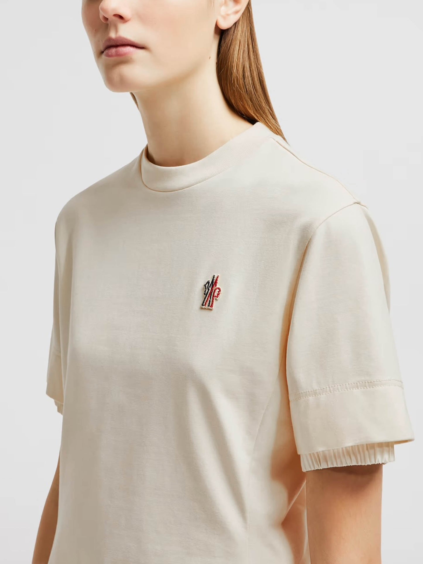 MONCLER GRENOBLE - T-Shirt mit Logo-Aufnäher für Damen