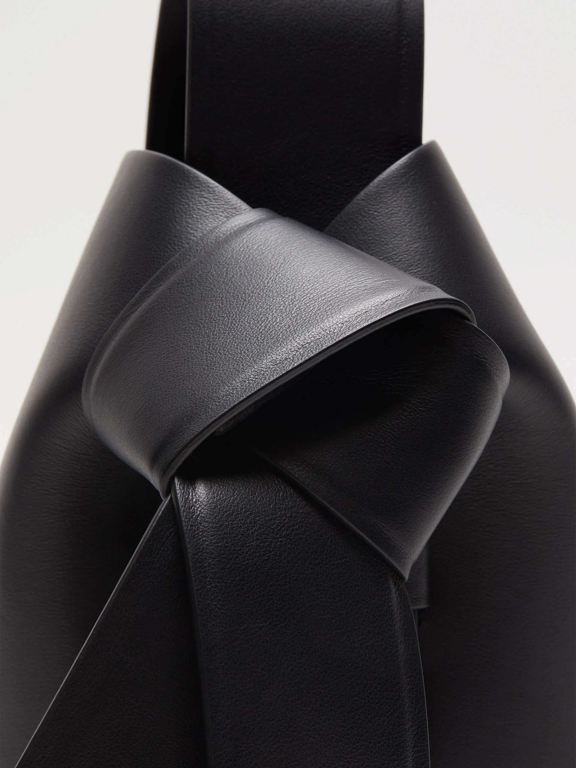 ACNE STUDIOS - Schultertasche Musubi Mini für Damen in Schwarz - Black