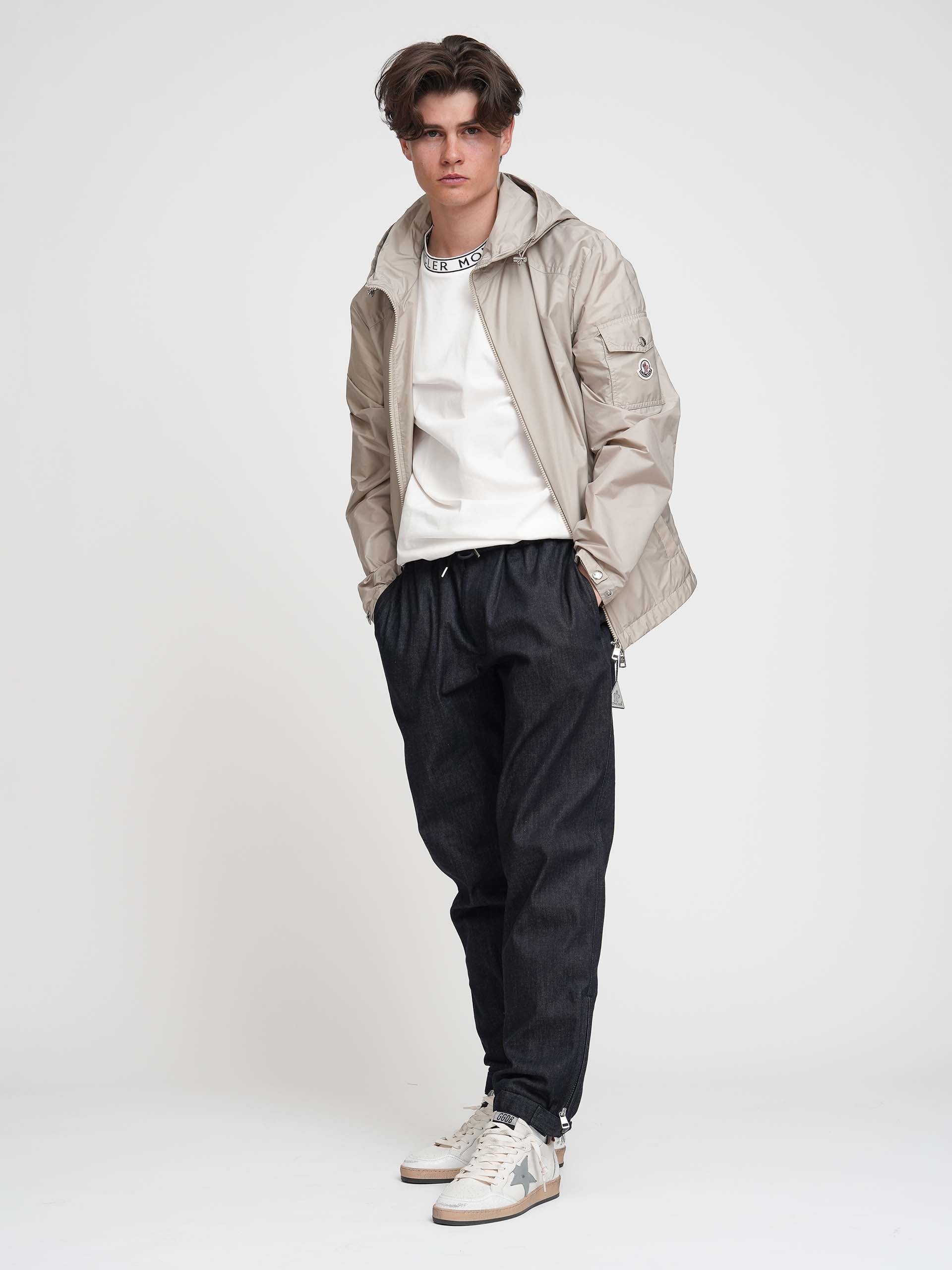 MONCLER - Jeanshose im Jogging-Stil für Herren