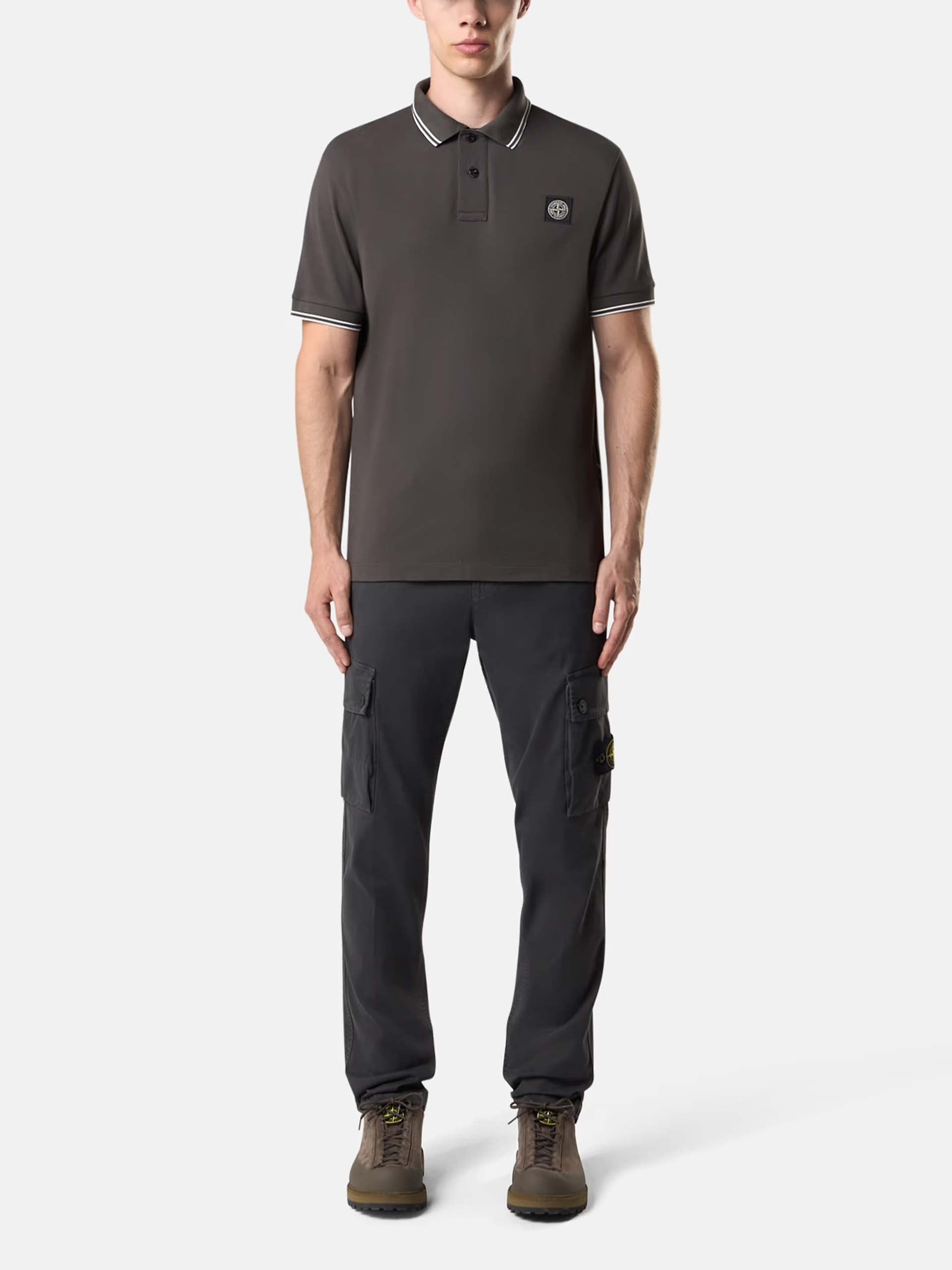 STONE ISLAND - Poloshirt mit Logo-Patch für Herren in Anthrazitgrau - Anthracite grey
